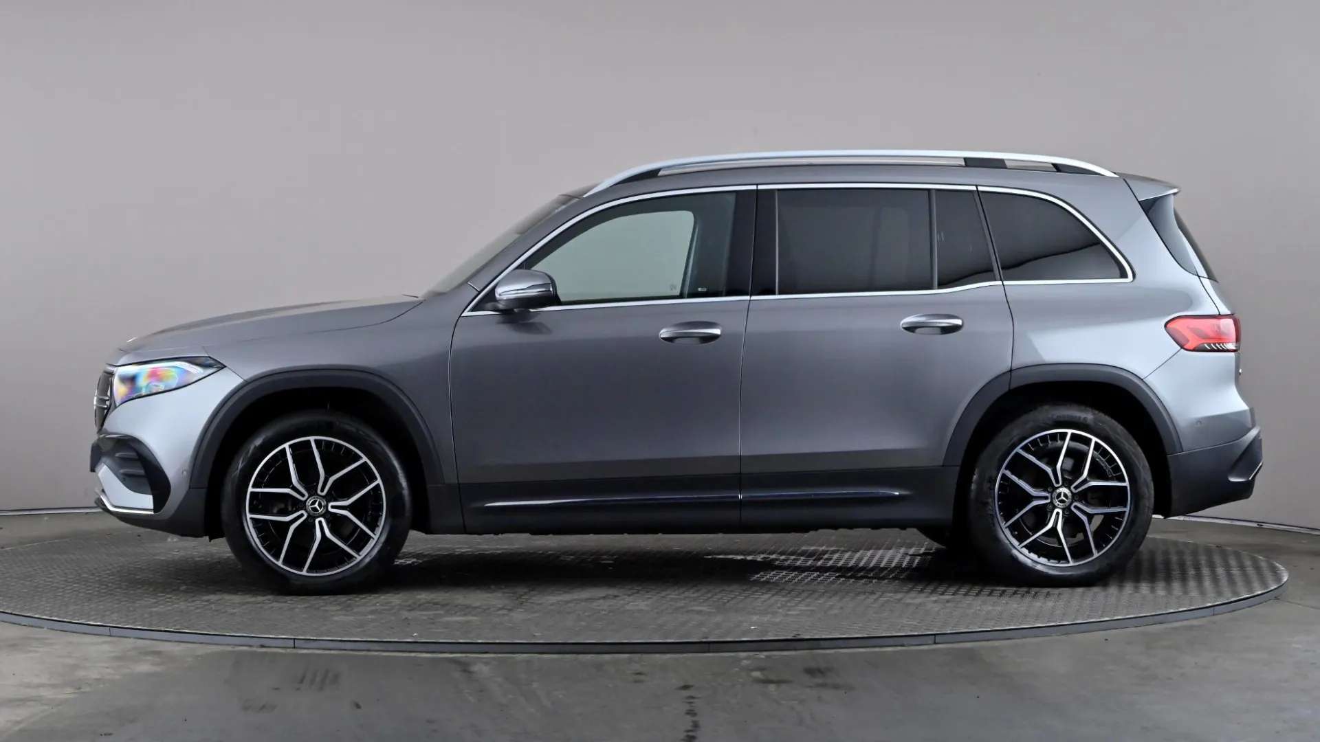 A 2023 MERCEDES-BENZ EQB EQB 350 4M 215kW AMG Line Premium 66.5kWh Auto A 2023 MERCEDES-BENZ EQB EQB 350 4M 215kW AMG Line Premium 66.5kWh Auto