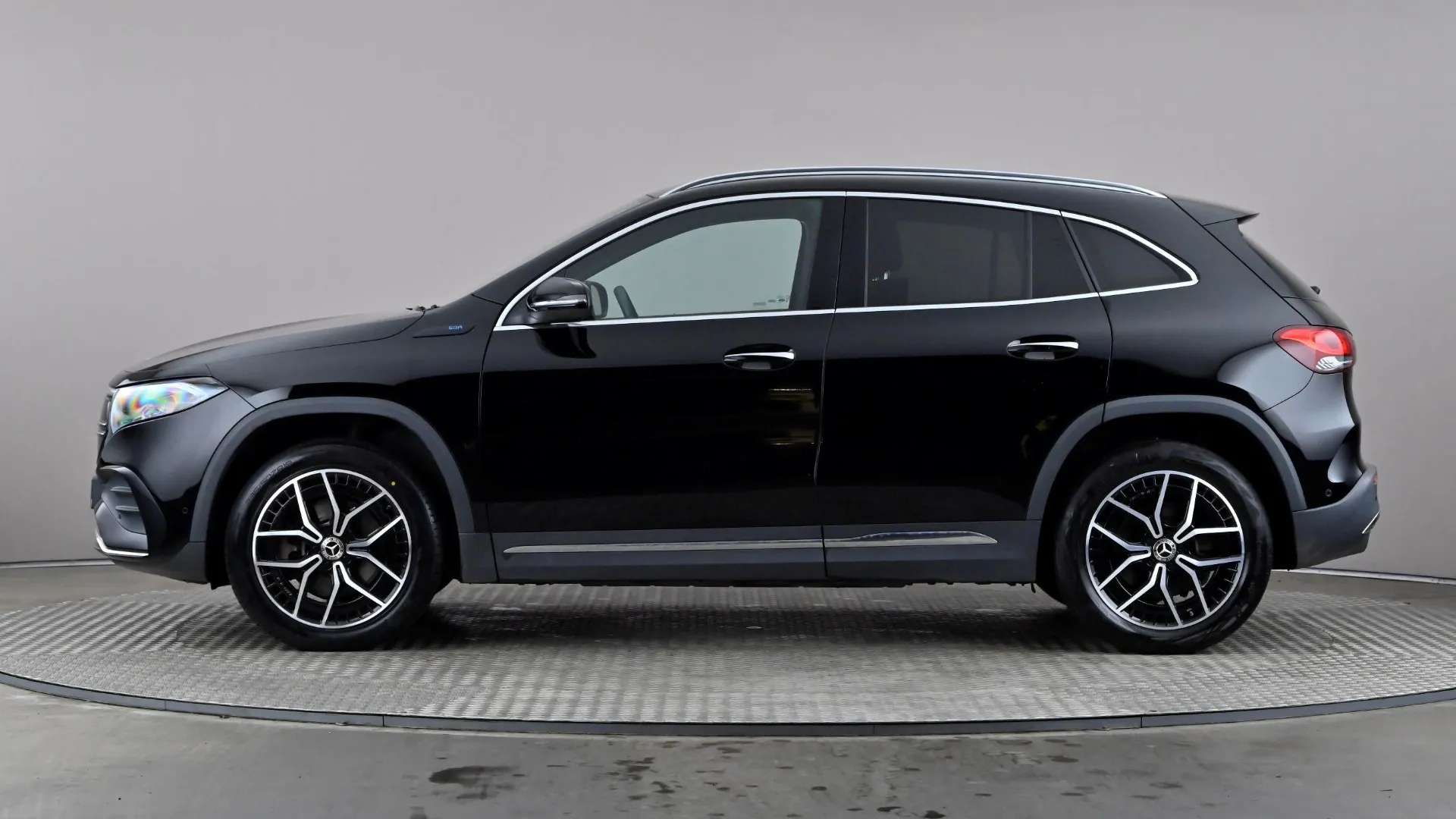 A 2023 MERCEDES-BENZ EQA EQA 350 4M 215kW AMG Line Premium 66.5kWh Auto A 2023 MERCEDES-BENZ EQA EQA 350 4M 215kW AMG Line Premium 66.5kWh Auto