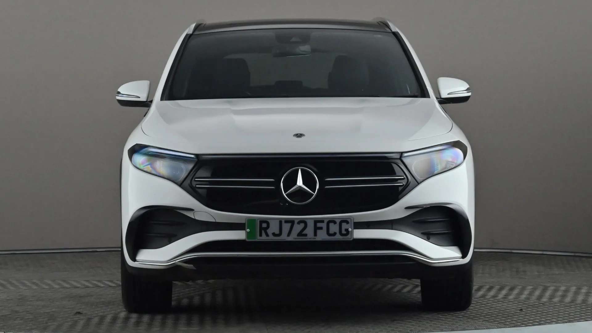 A 2022 MERCEDES-BENZ EQA EQA 300 4M 168kW AMG Line Premium 66.5kWh Auto A 2022 MERCEDES-BENZ EQA EQA 300 4M 168kW AMG Line Premium 66.5kWh Auto