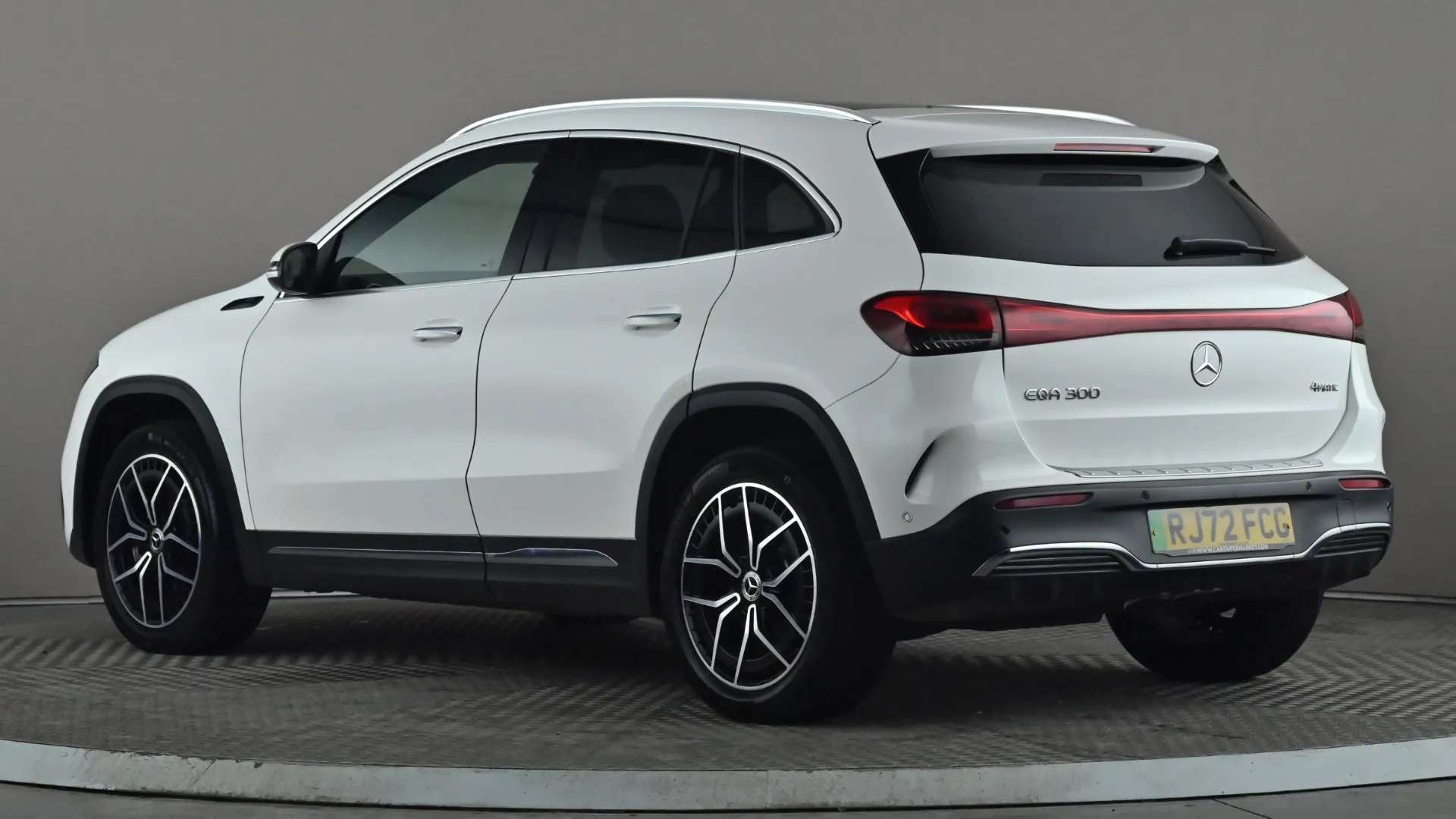 A 2022 MERCEDES-BENZ EQA EQA 300 4M 168kW AMG Line Premium 66.5kWh Auto A 2022 MERCEDES-BENZ EQA EQA 300 4M 168kW AMG Line Premium 66.5kWh Auto