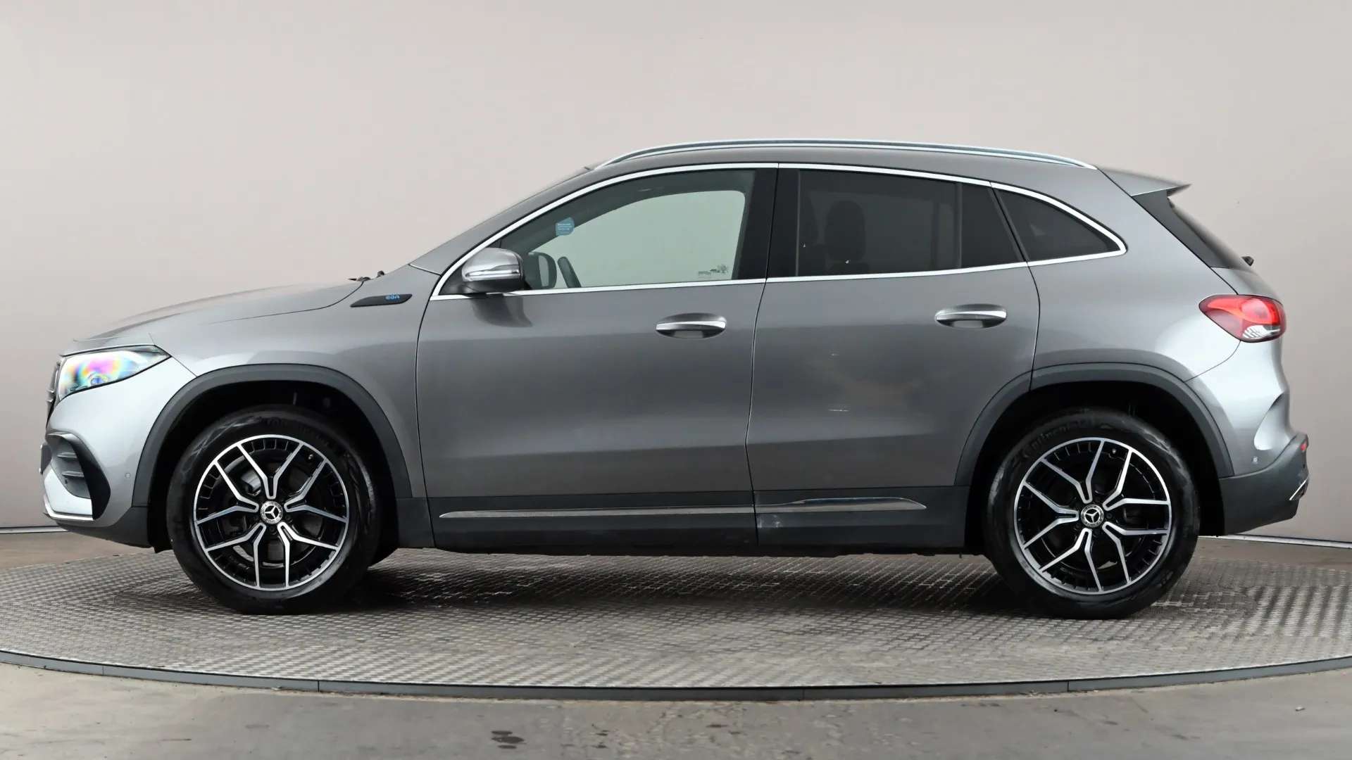 A 2022 MERCEDES-BENZ EQA EQA 250+ 140kW AMG Line Premium 70.5kWh Auto A 2022 MERCEDES-BENZ EQA EQA 250+ 140kW AMG Line Premium 70.5kWh Auto