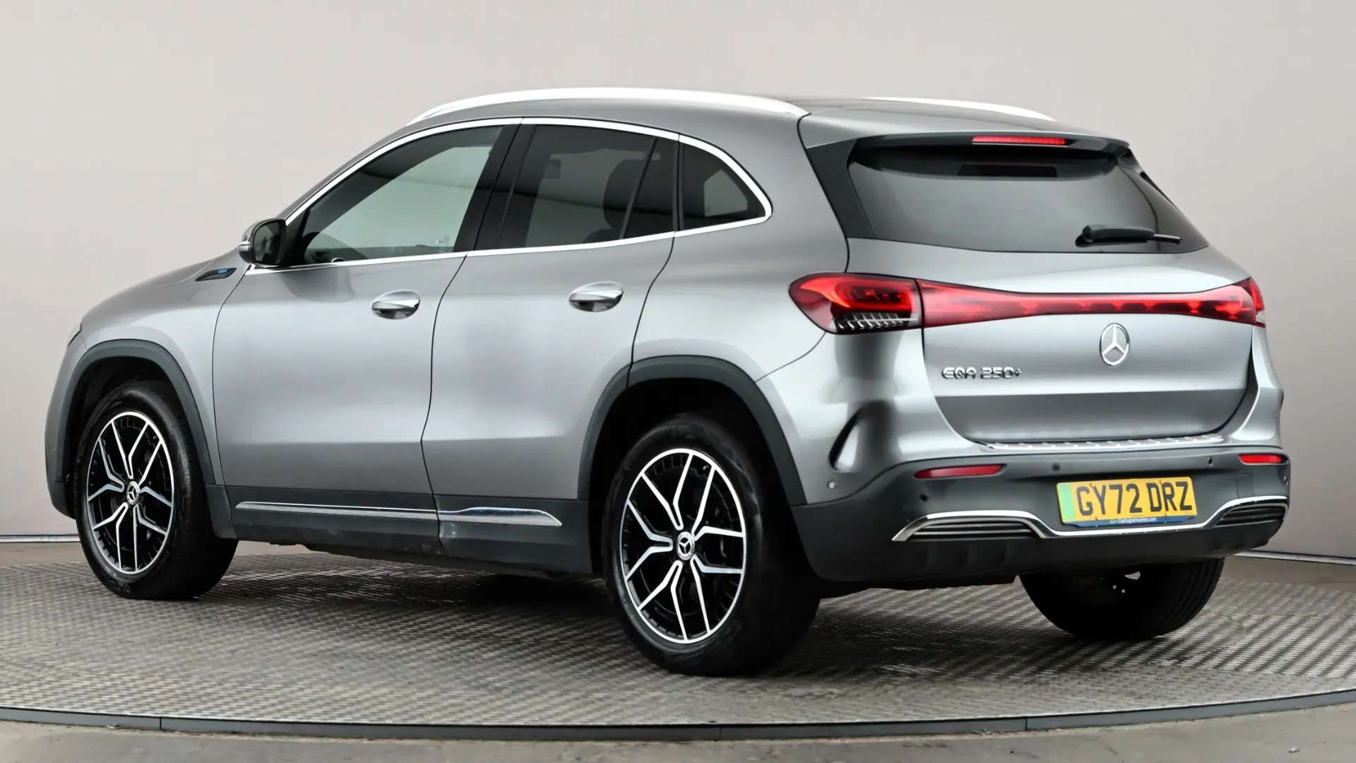 A 2022 MERCEDES-BENZ EQA EQA 250+ 140kW AMG Line Premium 70.5kWh Auto A 2022 MERCEDES-BENZ EQA EQA 250+ 140kW AMG Line Premium 70.5kWh Auto