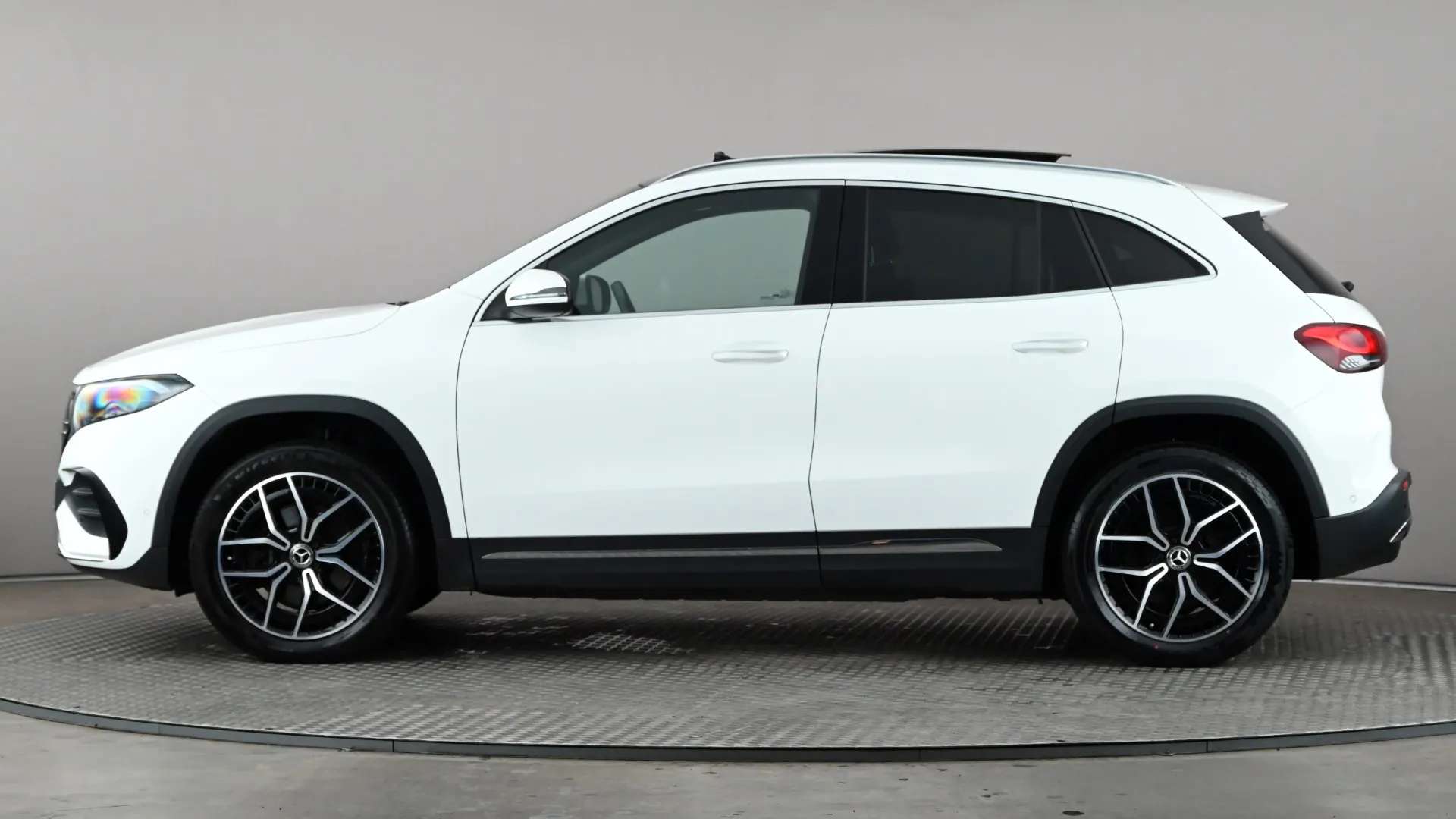 A 2023 MERCEDES-BENZ EQA EQA 250+ 140kW AMG Line Premium 70.5kWh Auto A 2023 MERCEDES-BENZ EQA EQA 250+ 140kW AMG Line Premium 70.5kWh Auto