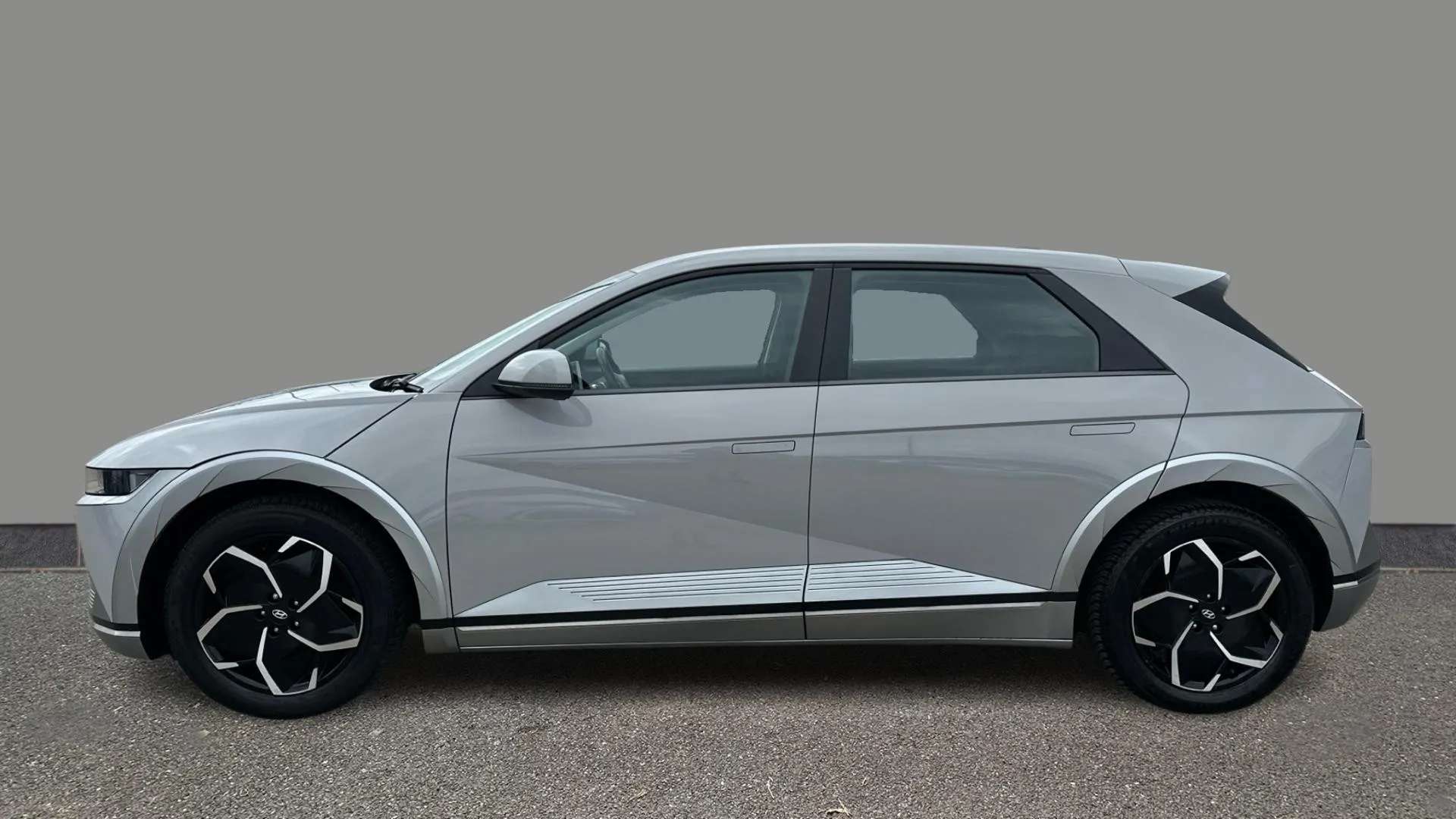 A 2022 HYUNDAI IONIQ 5 160kW Premium 73 kWh Auto A 2022 HYUNDAI IONIQ 5 160kW Premium 73 kWh Auto