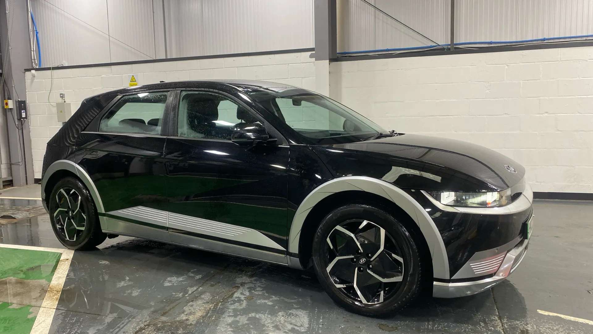 A 2022 HYUNDAI IONIQ 5 160kW Premium 73 kWh Auto A 2022 HYUNDAI IONIQ 5 160kW Premium 73 kWh Auto