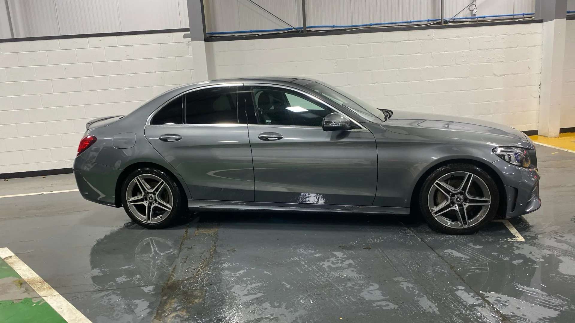 A 2019 MERCEDES-BENZ C CLASS C200 AMG Line Premium 9G-Tronic A 2019 MERCEDES-BENZ C CLASS C200 AMG Line Premium 9G-Tronic