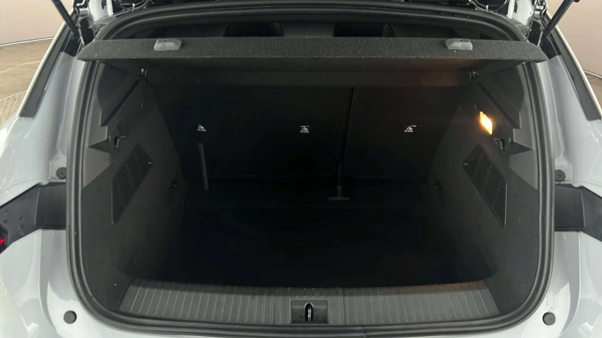 2024 RENAULT MEGANE E-TECH 2024 RENAULT MEGANE E-TECH