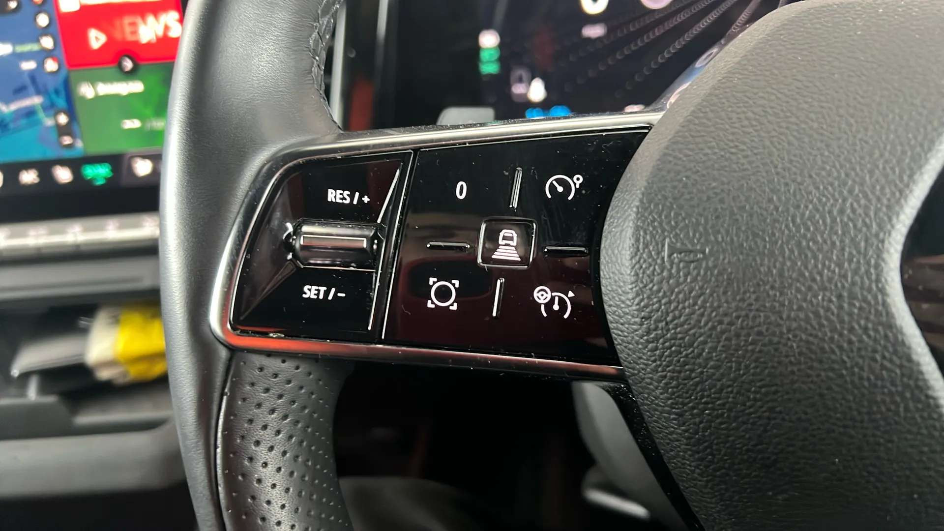 2024 RENAULT MEGANE E-TECH 2024 RENAULT MEGANE E-TECH