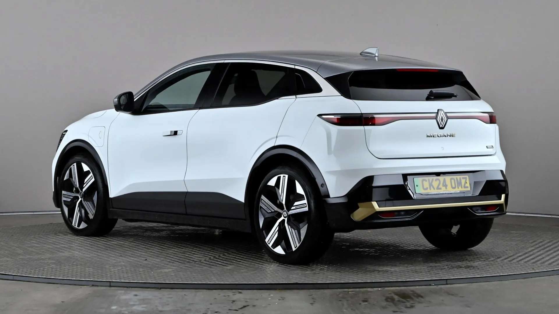 A 2024 RENAULT MEGANE E-TECH EV60 160kW Iconic 60kWh Optimum Charge Auto A 2024 RENAULT MEGANE E-TECH EV60 160kW Iconic 60kWh Optimum Charge Auto