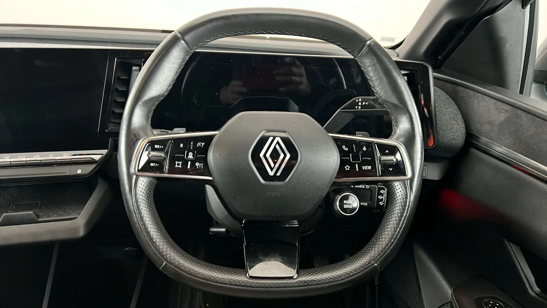 2024 RENAULT MEGANE E-TECH 2024 RENAULT MEGANE E-TECH