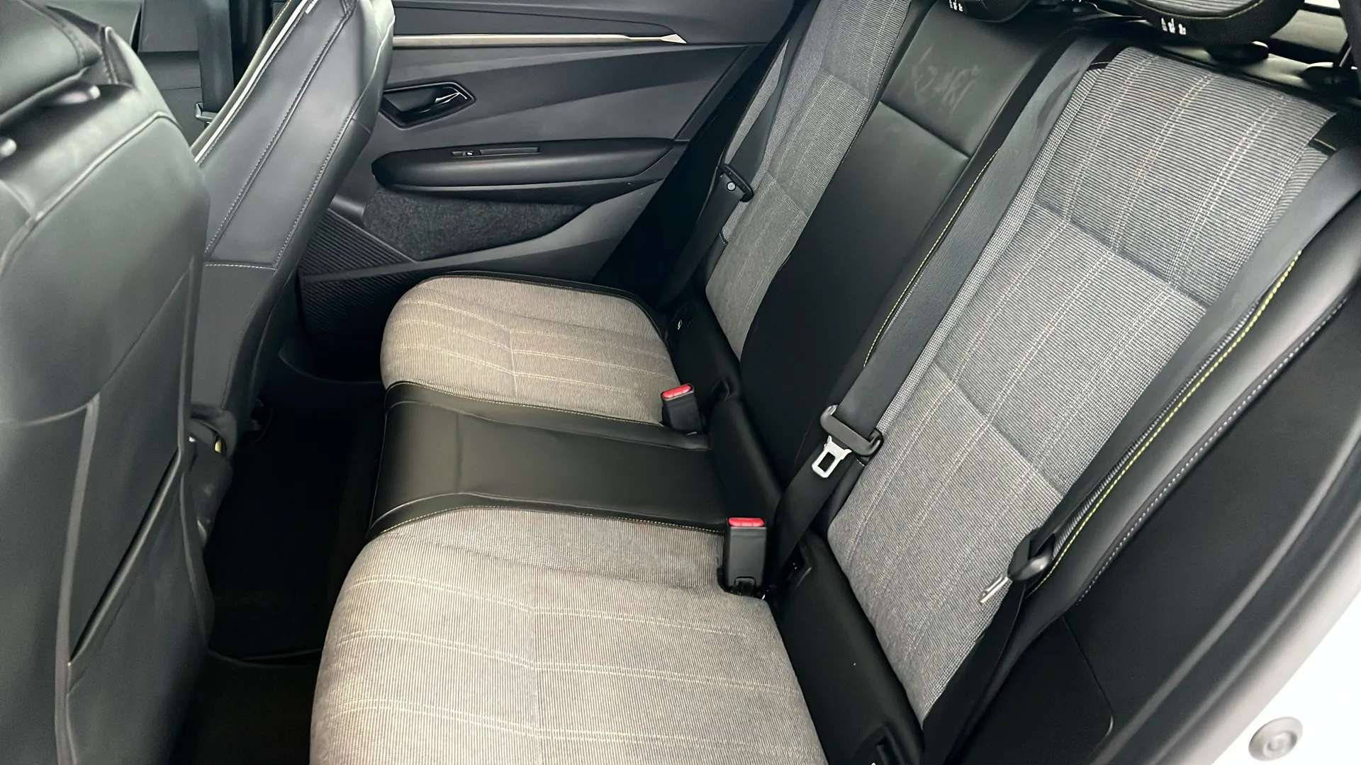 2024 RENAULT MEGANE E-TECH 2024 RENAULT MEGANE E-TECH