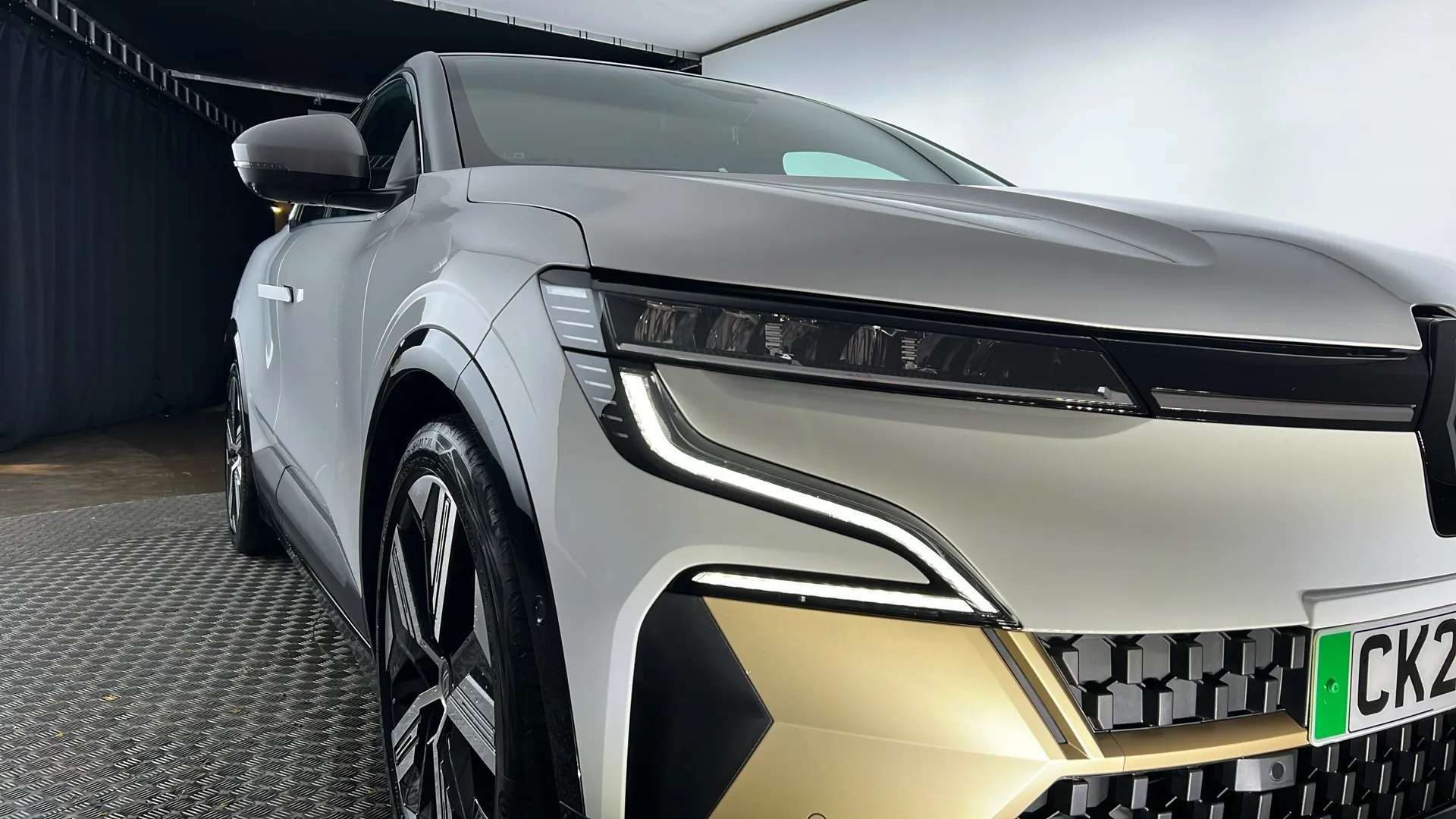 2024 RENAULT MEGANE E-TECH 2024 RENAULT MEGANE E-TECH