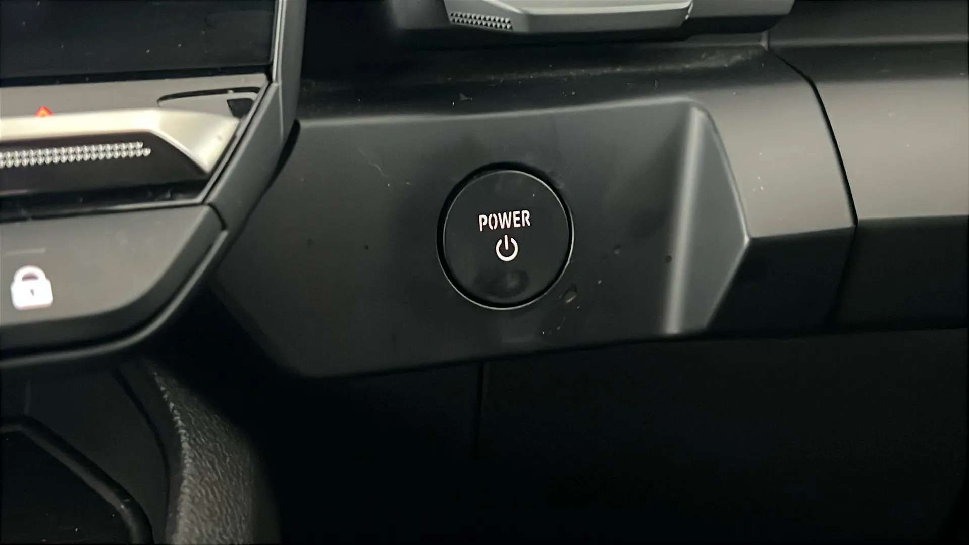 2022 RENAULT MEGANE E-TECH 2022 RENAULT MEGANE E-TECH