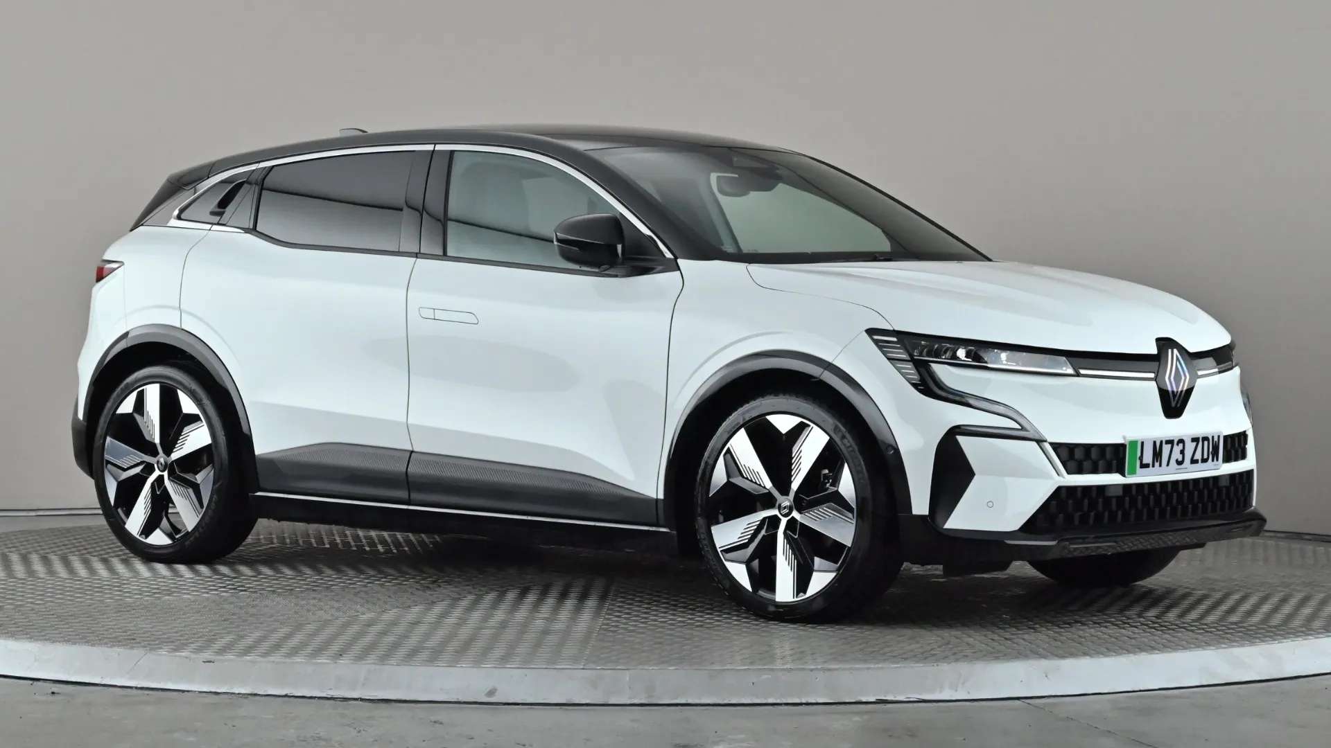 A 2023 RENAULT MEGANE E-TECH EV60 160kW Techno+ 60kWh Optimum Charge Auto A 2023 RENAULT MEGANE E-TECH EV60 160kW Techno+ 60kWh Optimum Charge Auto