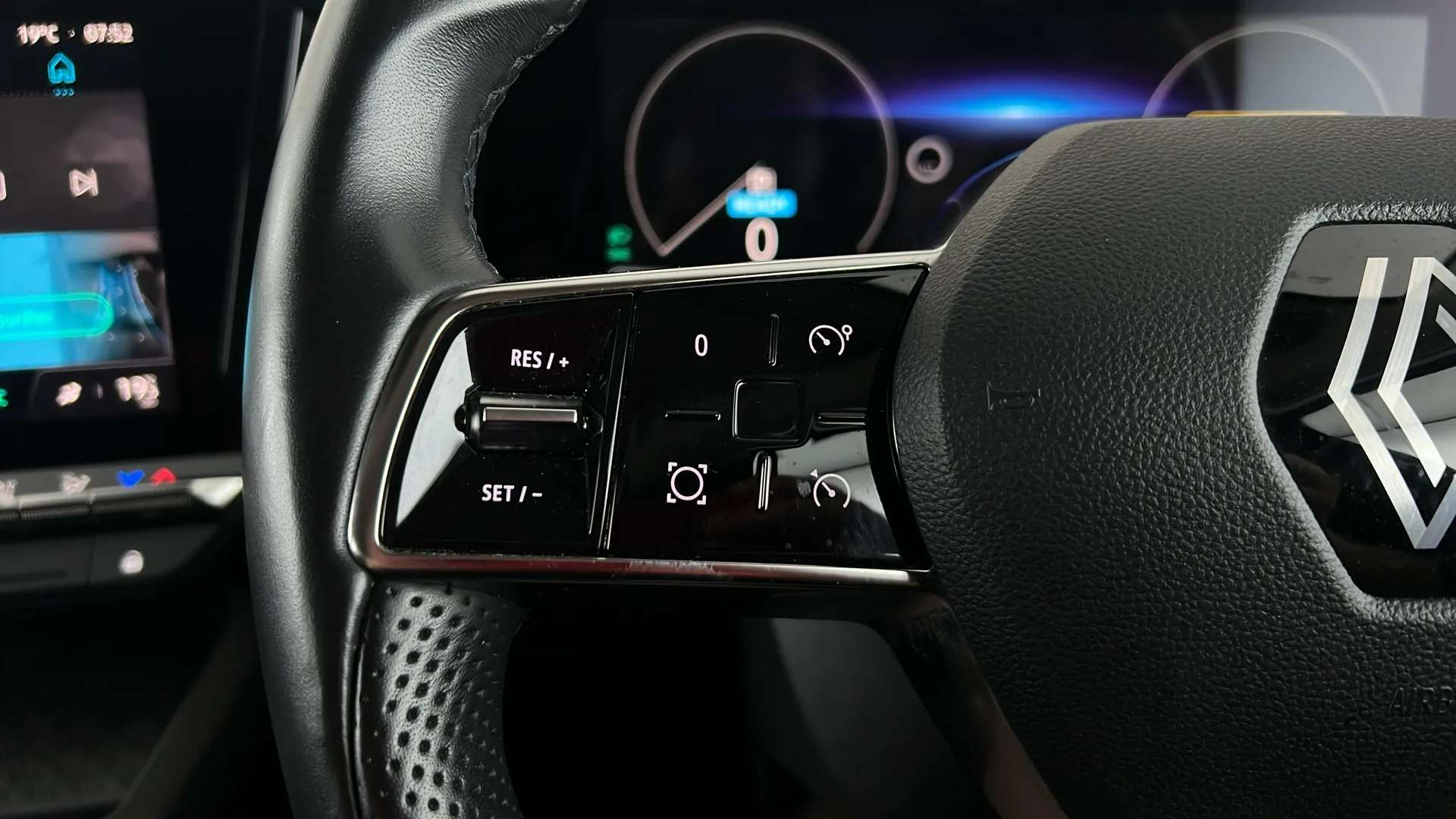 2023 RENAULT MEGANE E-TECH 2023 RENAULT MEGANE E-TECH