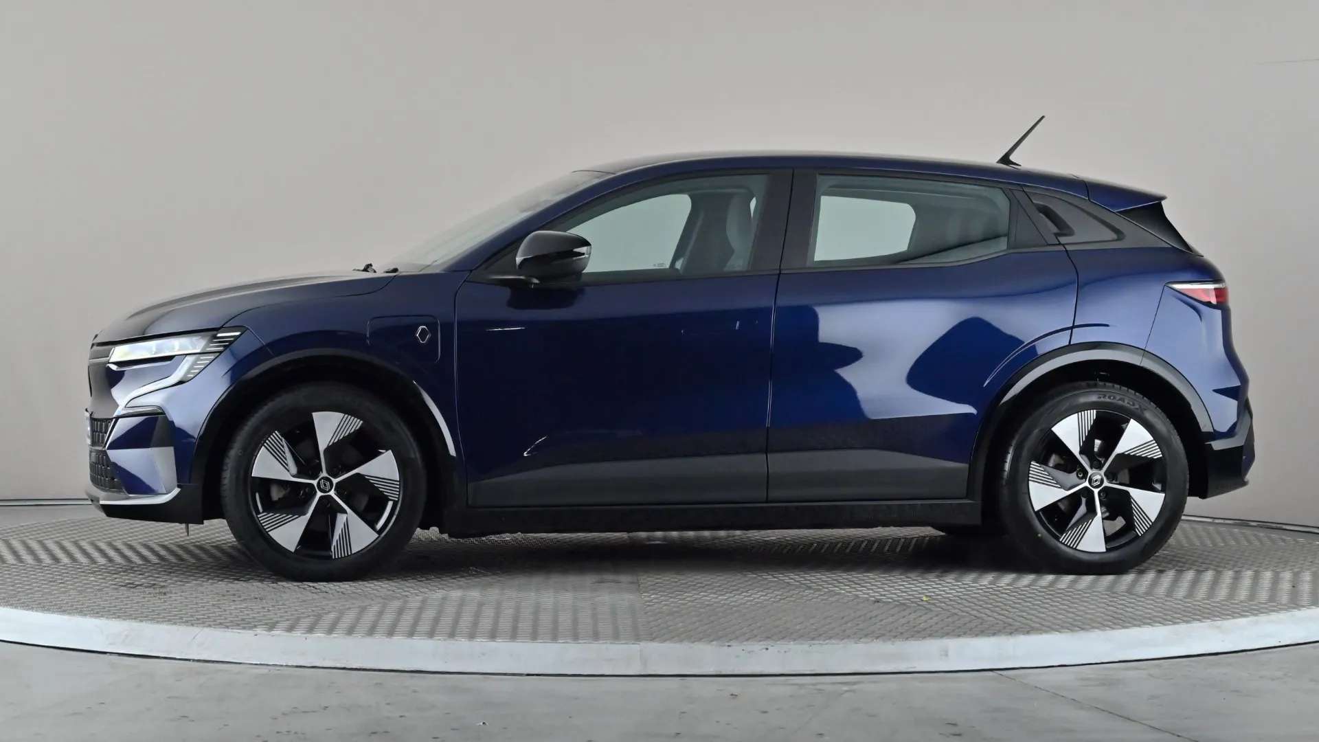 A 2023 RENAULT MEGANE E-TECH EV60 160kW Equilibre 60kWh Optimum Charge Auto A 2023 RENAULT MEGANE E-TECH EV60 160kW Equilibre 60kWh Optimum Charge Auto