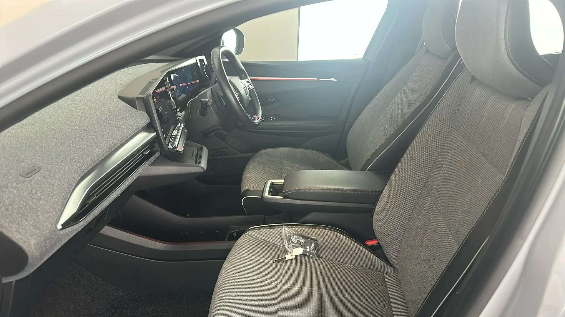 2024 RENAULT MEGANE E-TECH 2024 RENAULT MEGANE E-TECH