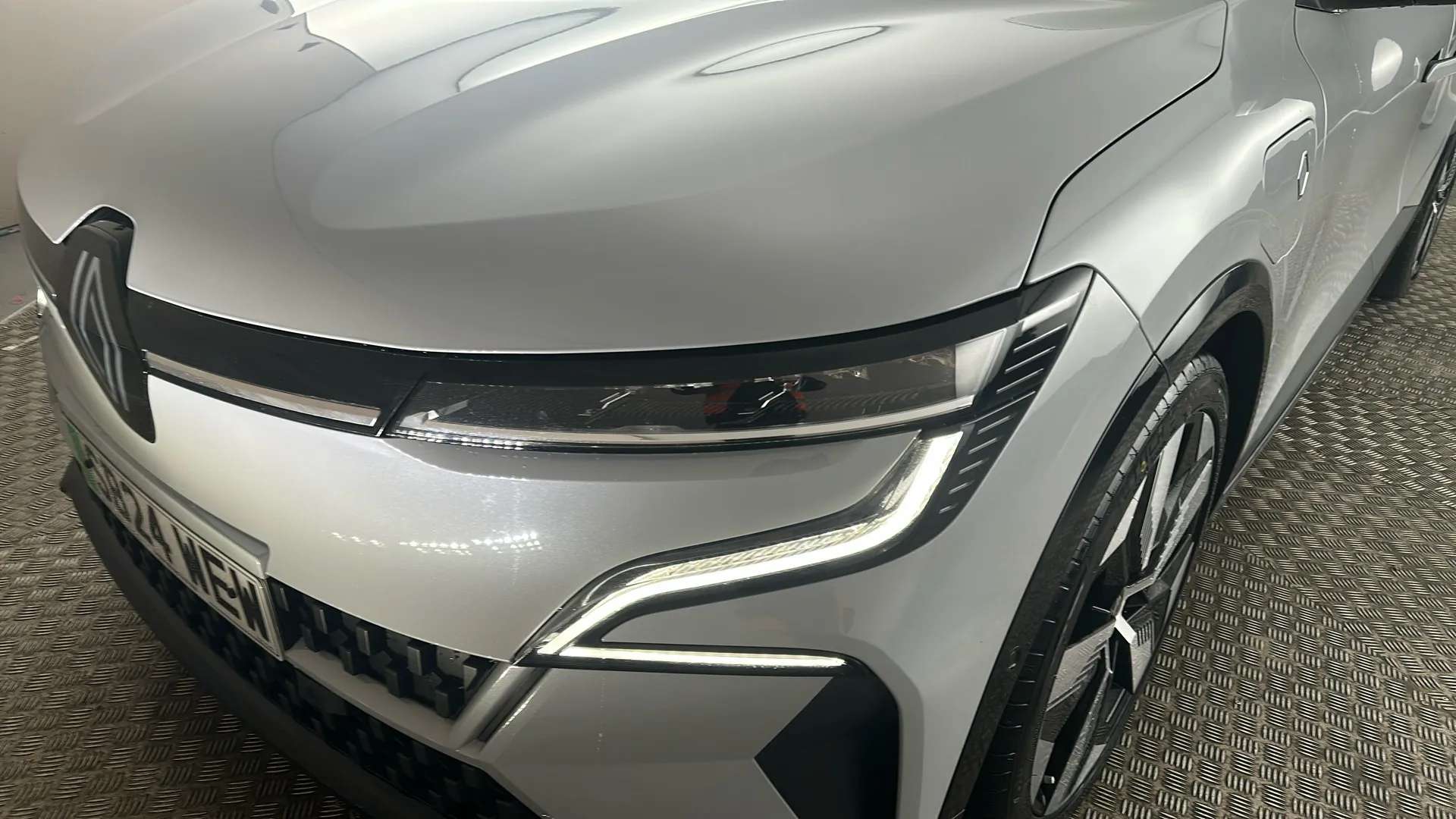 2024 RENAULT MEGANE E-TECH 2024 RENAULT MEGANE E-TECH