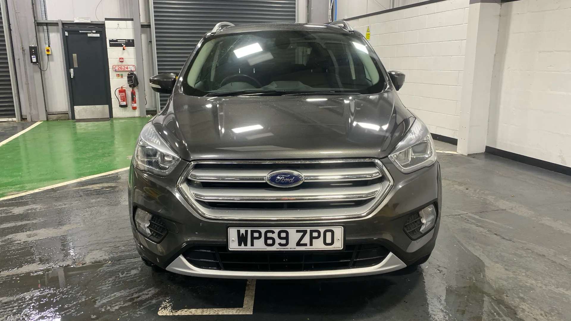 A 2019 FORD KUGA 2.0 TDCi Titanium Edition 2WD A 2019 FORD KUGA 2.0 TDCi Titanium Edition 2WD
