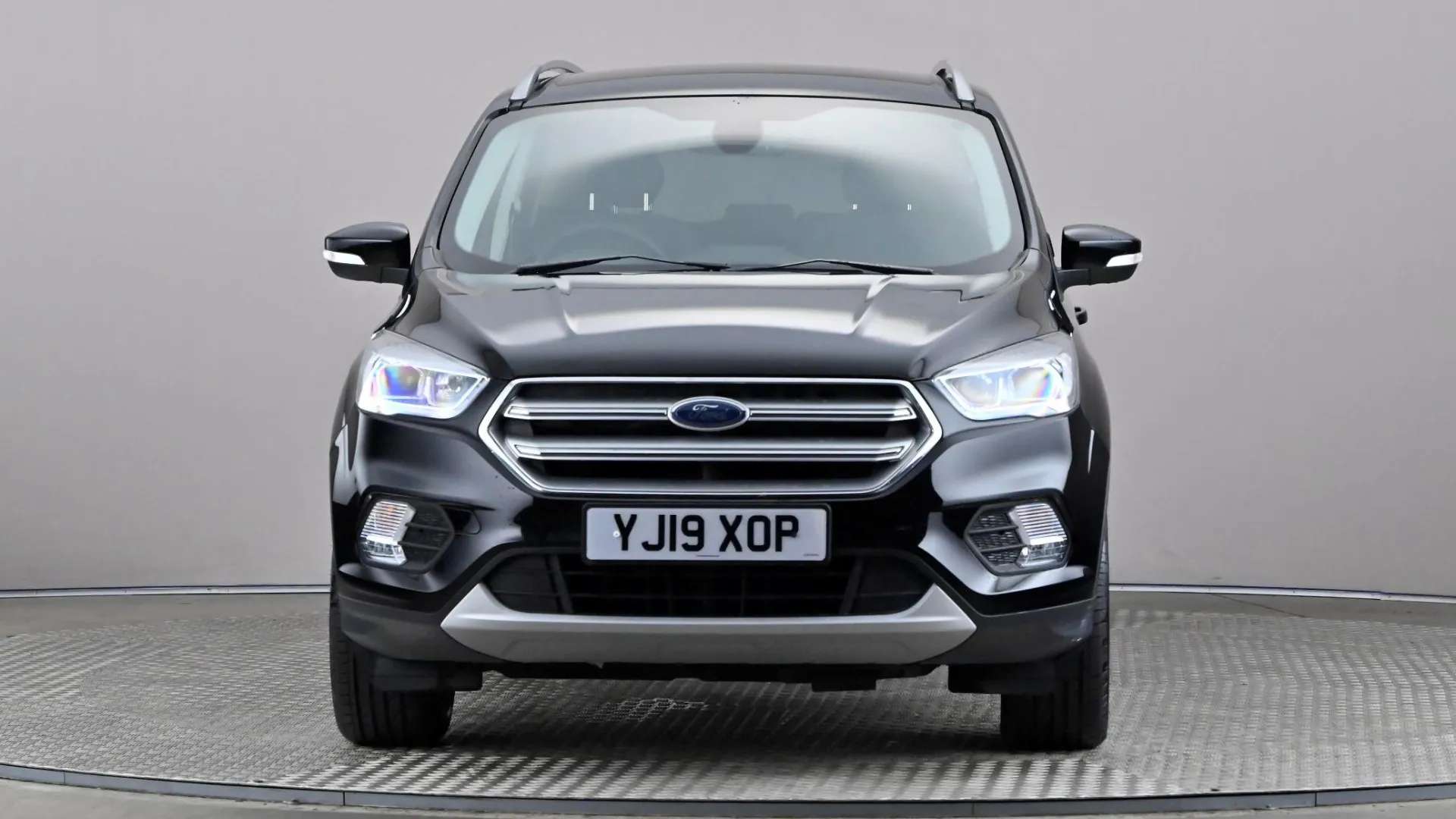 A 2019 FORD KUGA 1.5 TDCi Titanium Edition 2WD A 2019 FORD KUGA 1.5 TDCi Titanium Edition 2WD