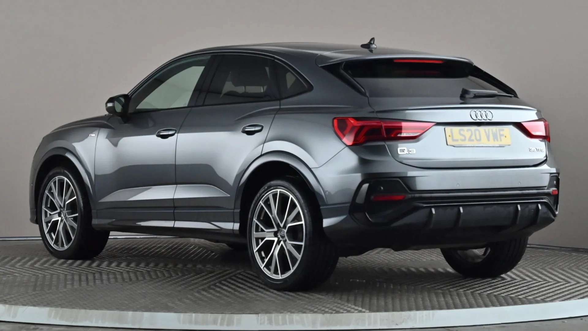 2020 AUDI Q3 2020 AUDI Q3