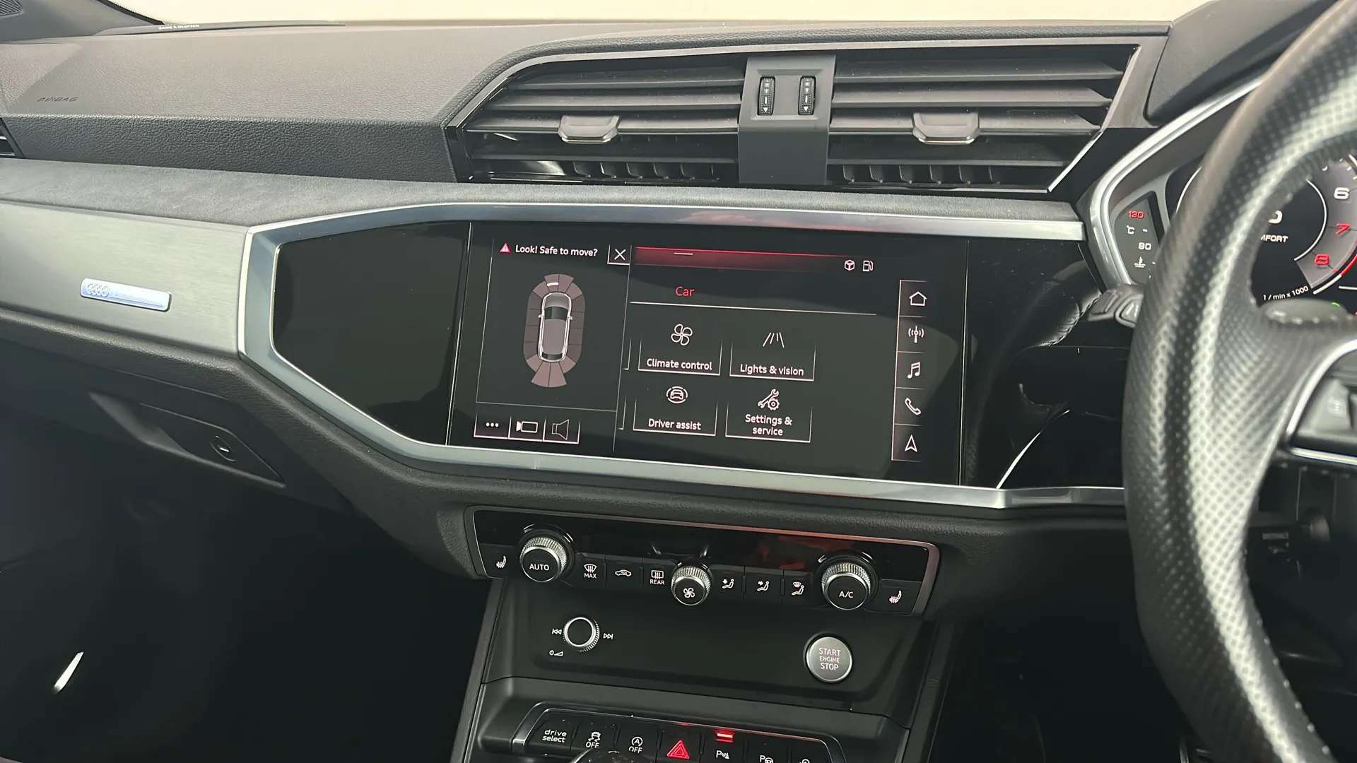 2020 AUDI Q3 2020 AUDI Q3