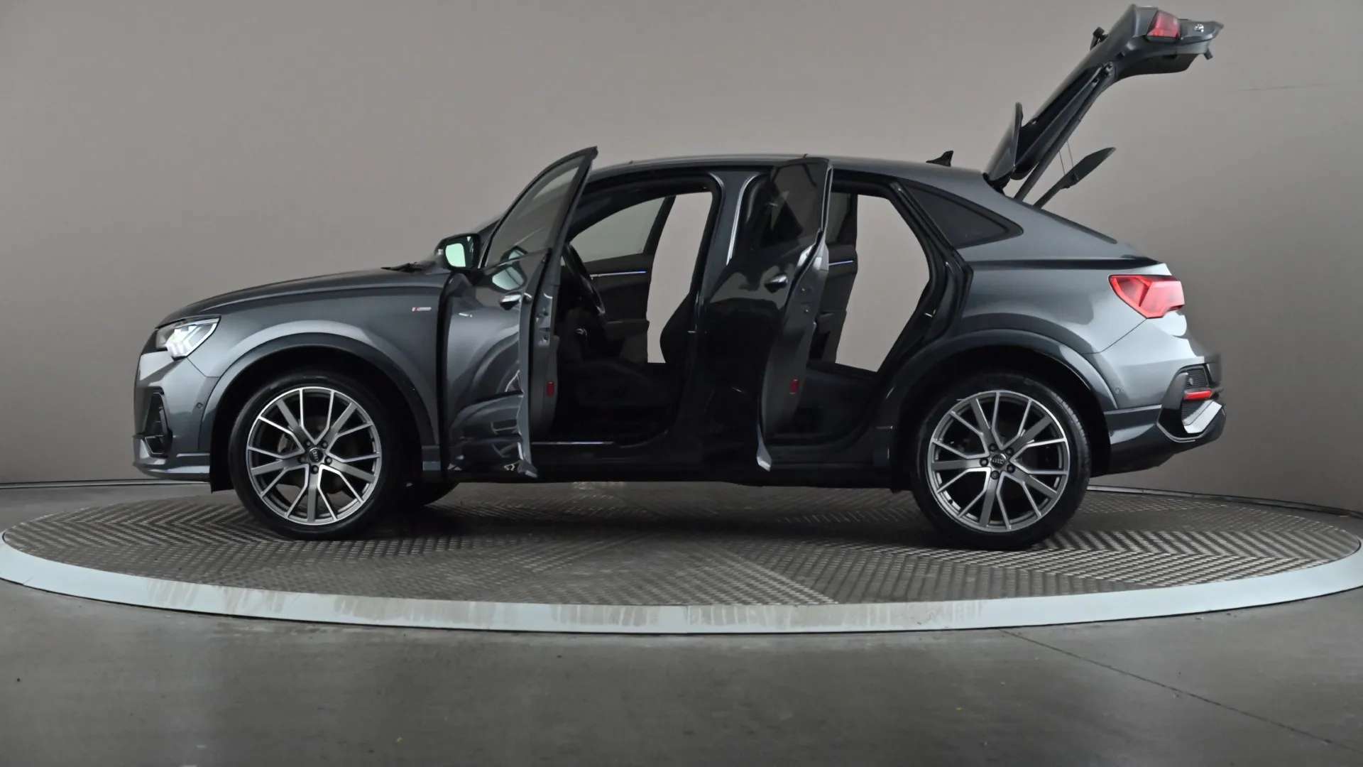 2020 AUDI Q3 2020 AUDI Q3