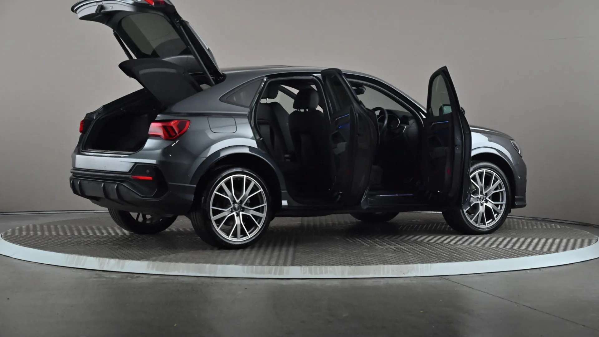 2020 AUDI Q3 2020 AUDI Q3