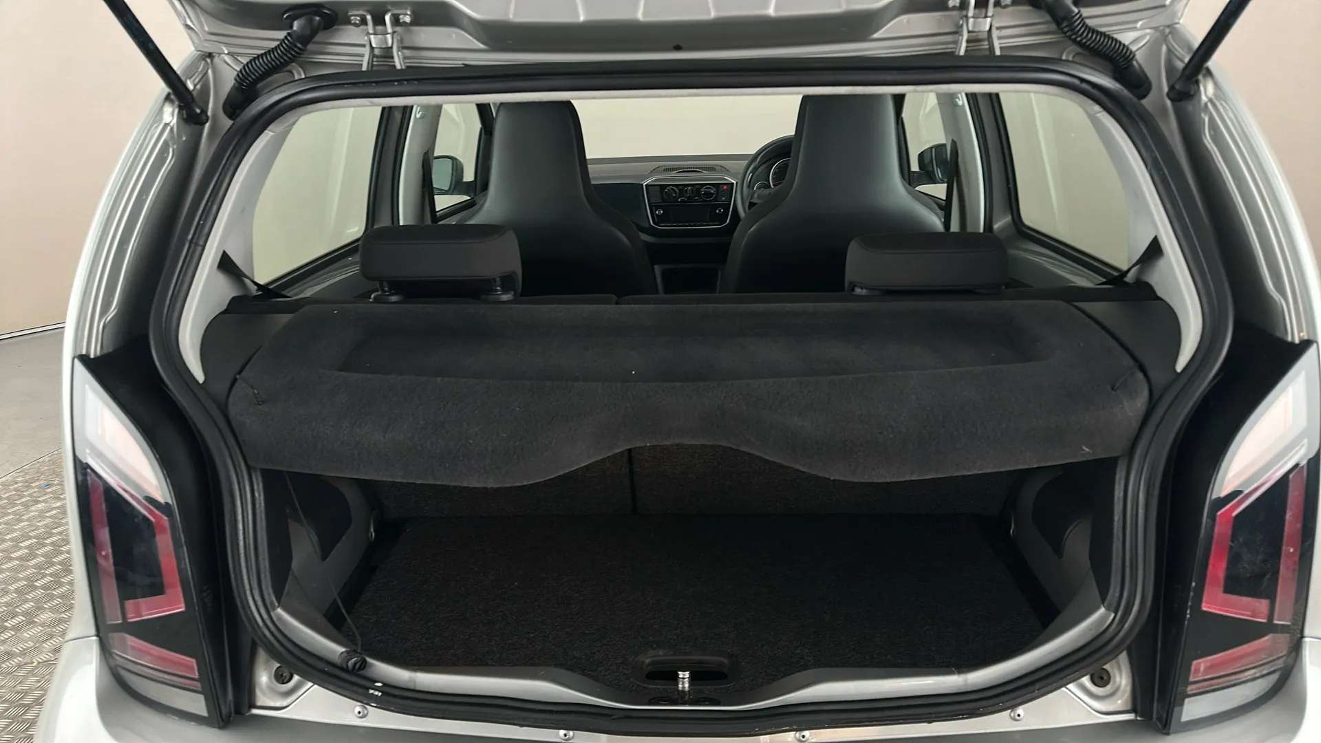 2017 VOLKSWAGEN UP 2017 VOLKSWAGEN UP