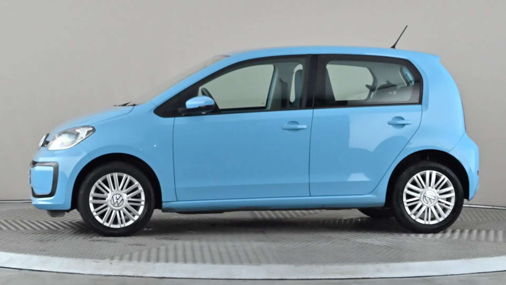 A 2017 VOLKSWAGEN UP 1.0 Move Up A 2017 VOLKSWAGEN UP 1.0 Move Up
