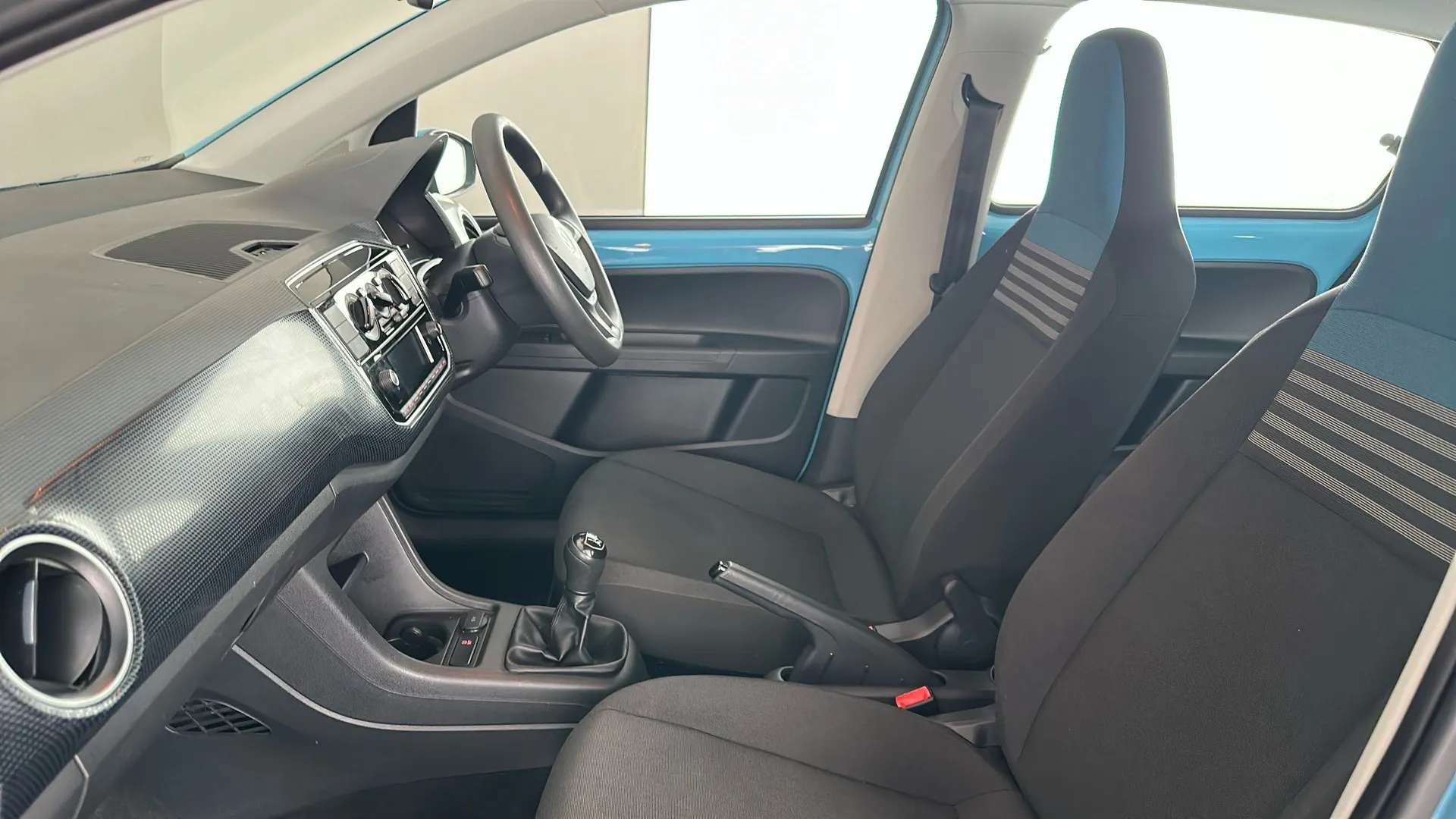 2017 VOLKSWAGEN UP 2017 VOLKSWAGEN UP