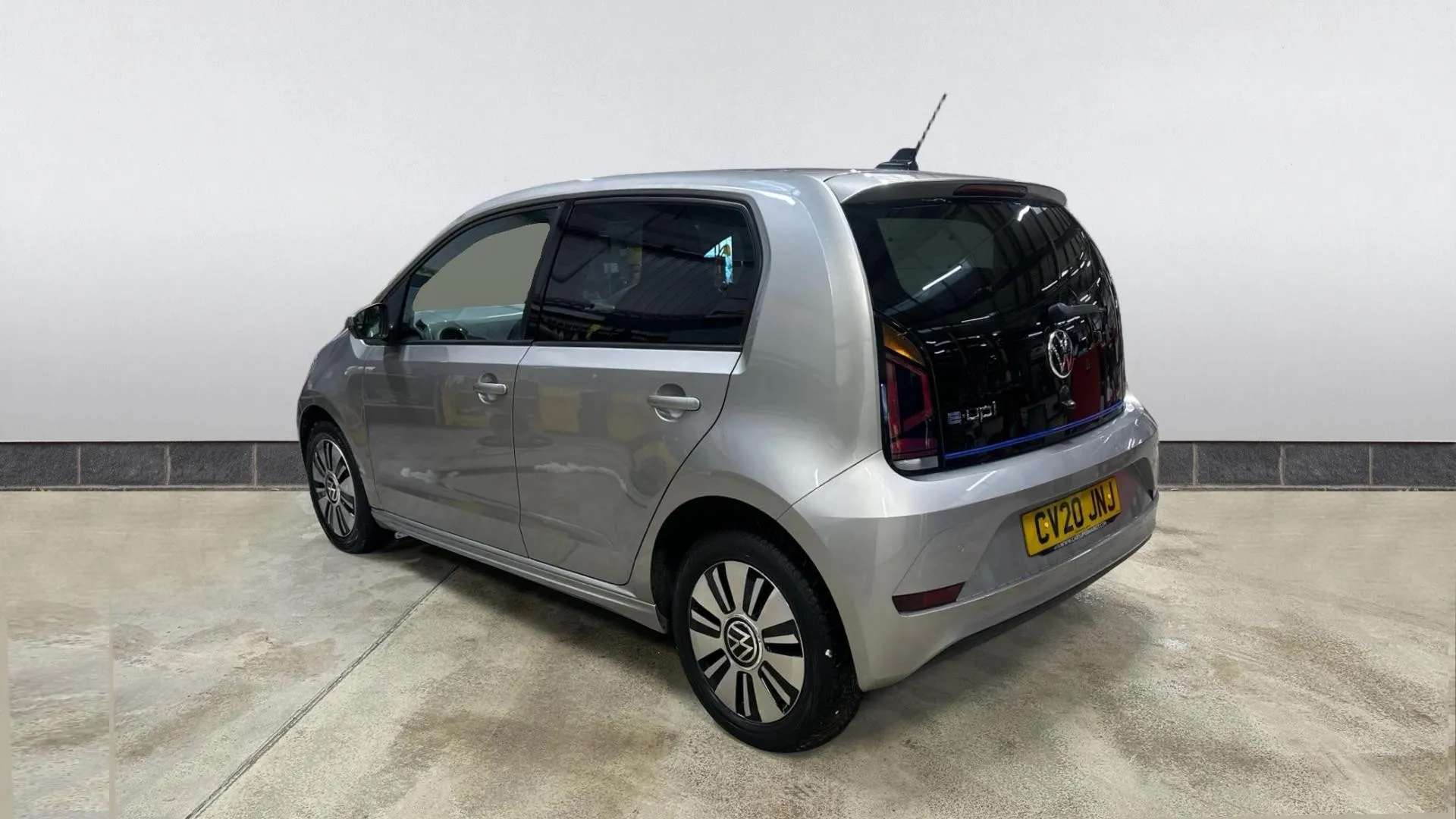 A 2020 VOLKSWAGEN UP 60kW E-Up 32kWh Auto A 2020 VOLKSWAGEN UP 60kW E-Up 32kWh Auto