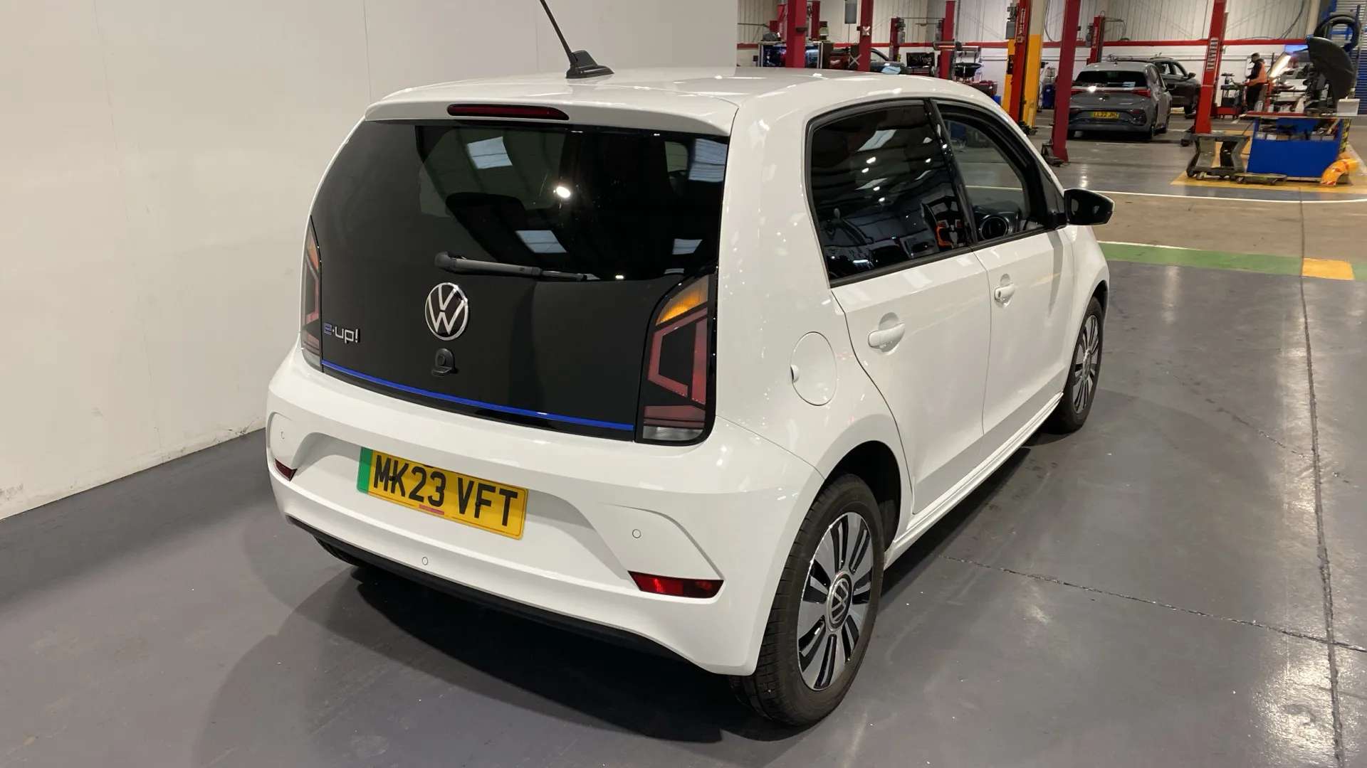 A 2023 VOLKSWAGEN UP 60kW E-Up 32kWh Auto A 2023 VOLKSWAGEN UP 60kW E-Up 32kWh Auto