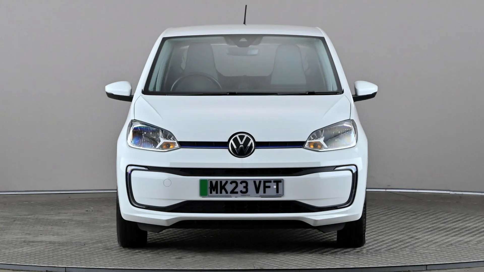 A 2023 VOLKSWAGEN UP 60kW E-Up 32kWh Auto A 2023 VOLKSWAGEN UP 60kW E-Up 32kWh Auto