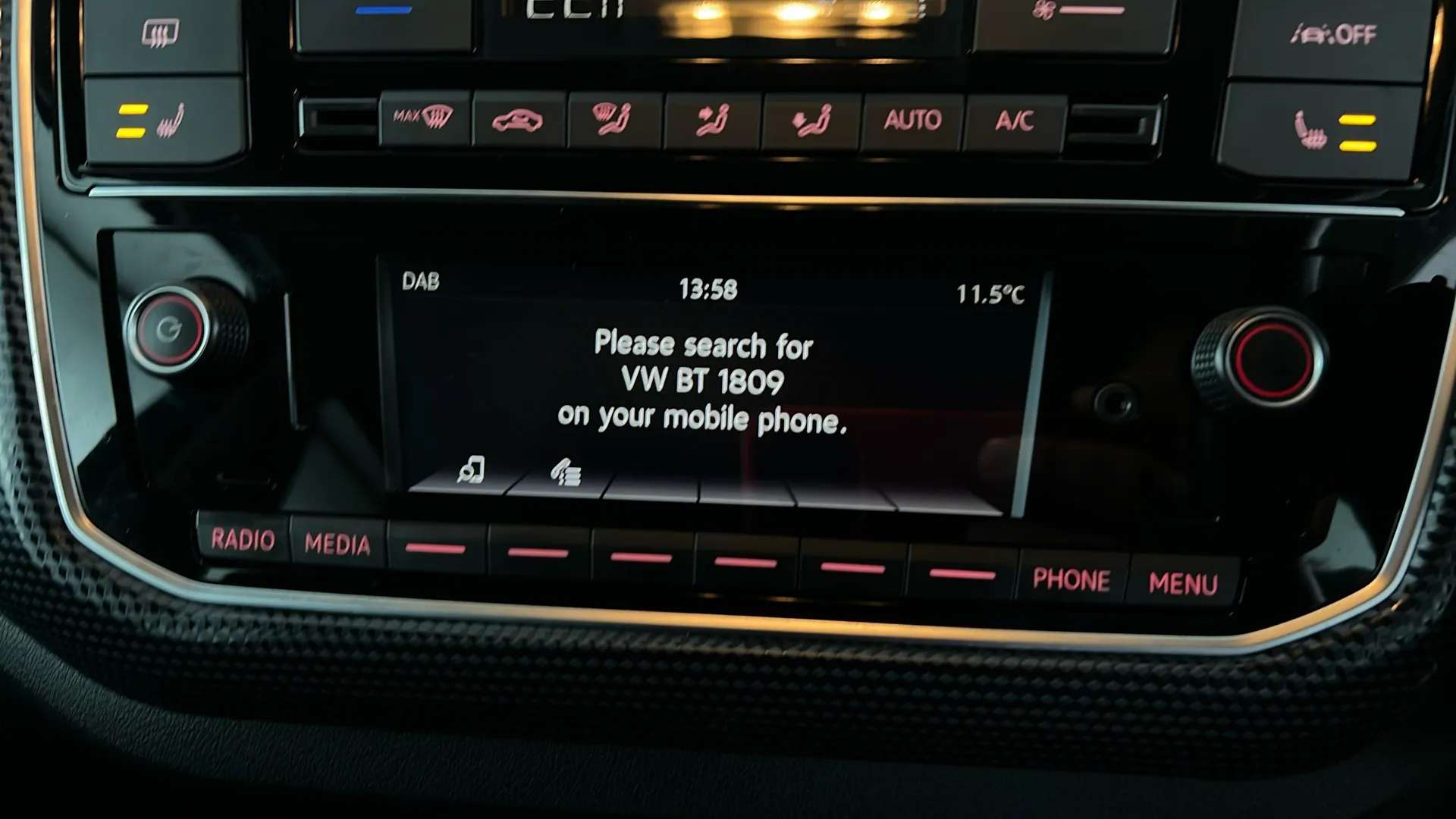 2022 VOLKSWAGEN UP 2022 VOLKSWAGEN UP