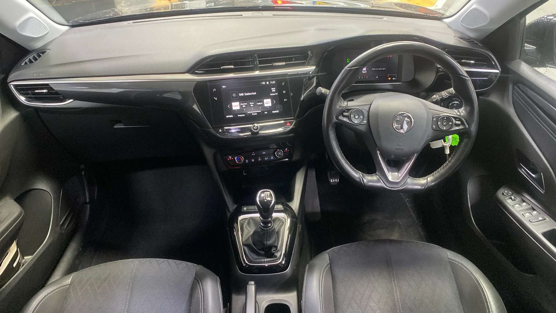 A 2020 VAUXHALL CORSA 1.2 Turbo Elite Nav A 2020 VAUXHALL CORSA 1.2 Turbo Elite Nav