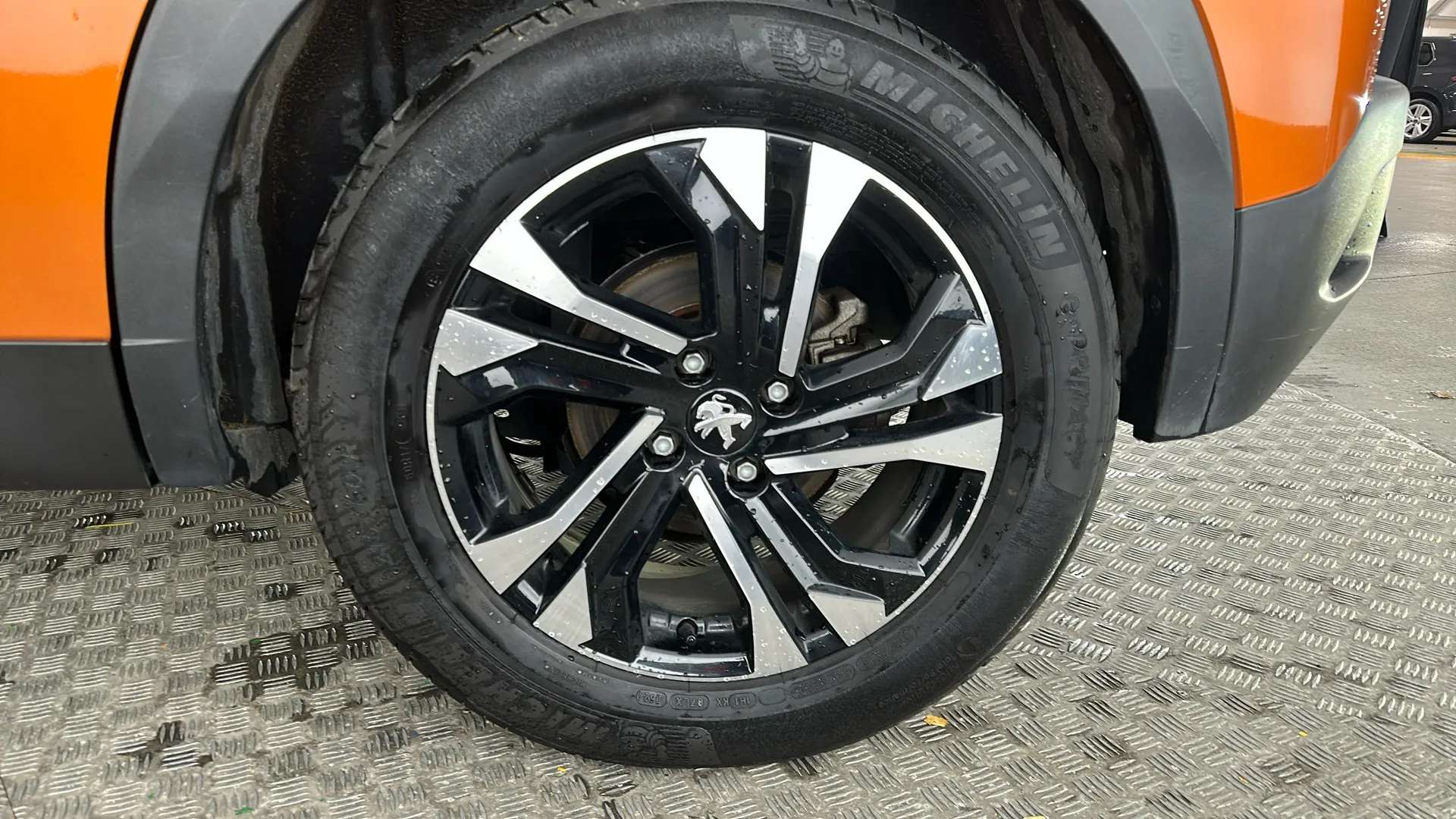 2021 PEUGEOT 2008 2021 PEUGEOT 2008