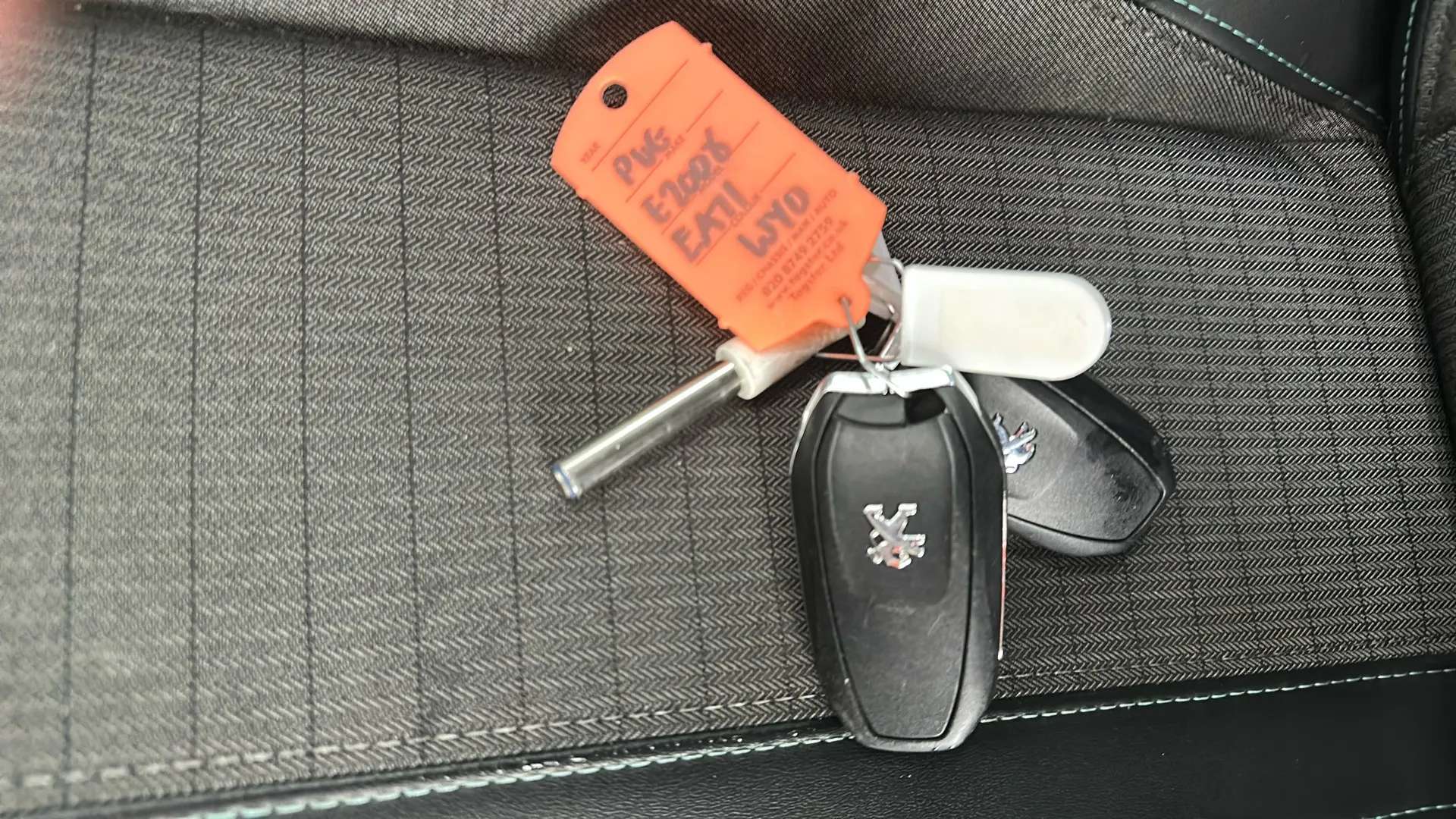 2021 PEUGEOT 2008 2021 PEUGEOT 2008