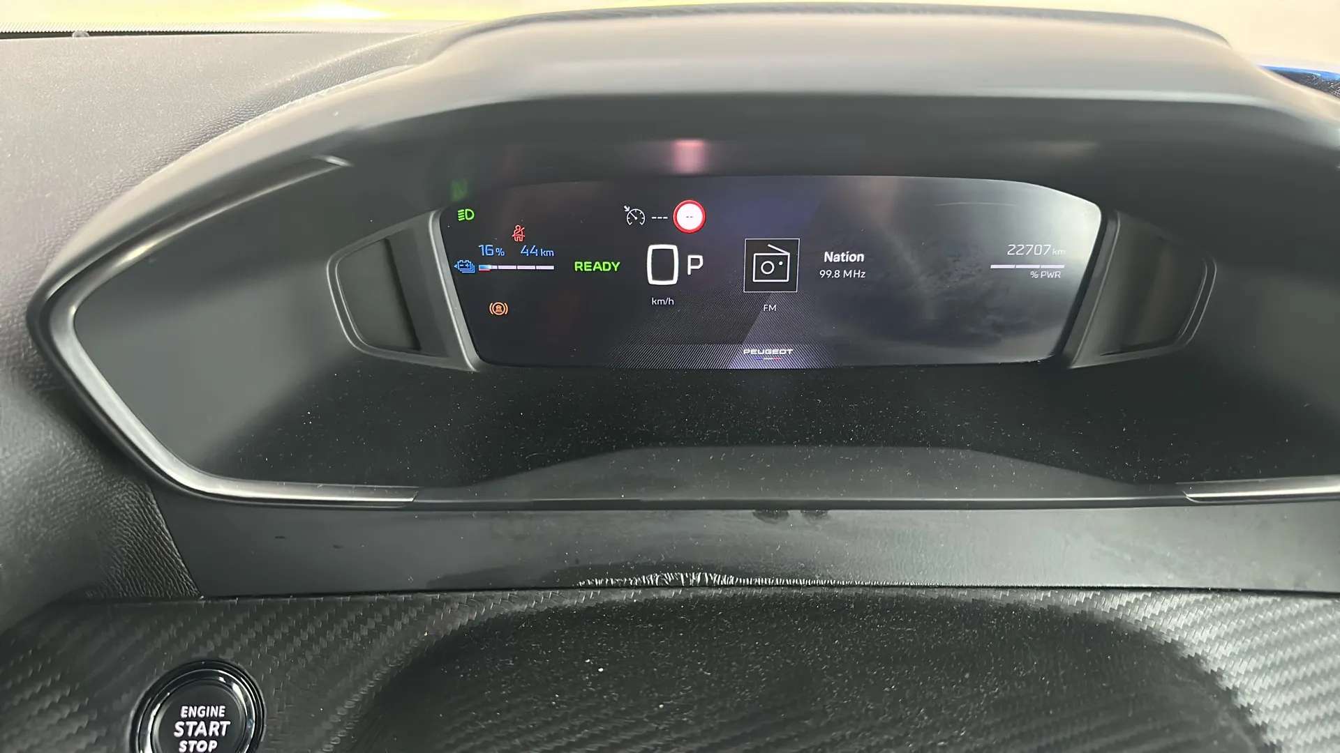 2024 PEUGEOT 2008 2024 PEUGEOT 2008