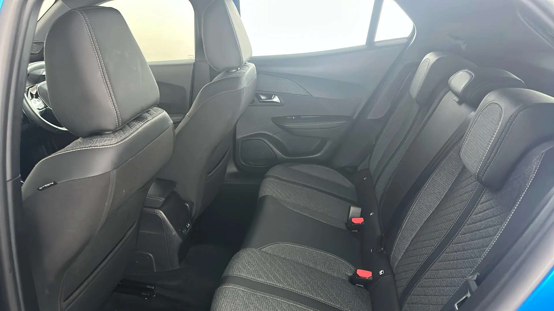 2024 PEUGEOT 2008 2024 PEUGEOT 2008