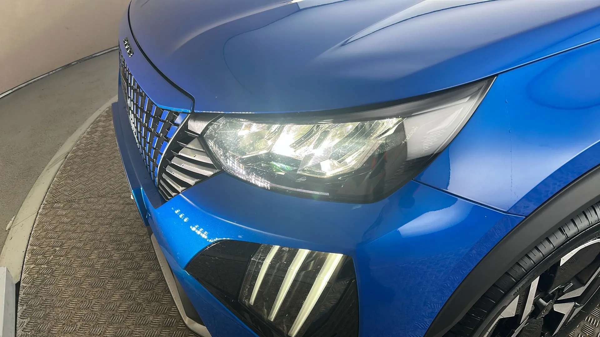 2024 PEUGEOT 2008 2024 PEUGEOT 2008