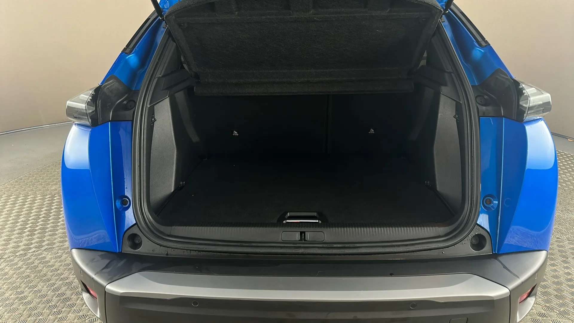 2024 PEUGEOT 2008 2024 PEUGEOT 2008