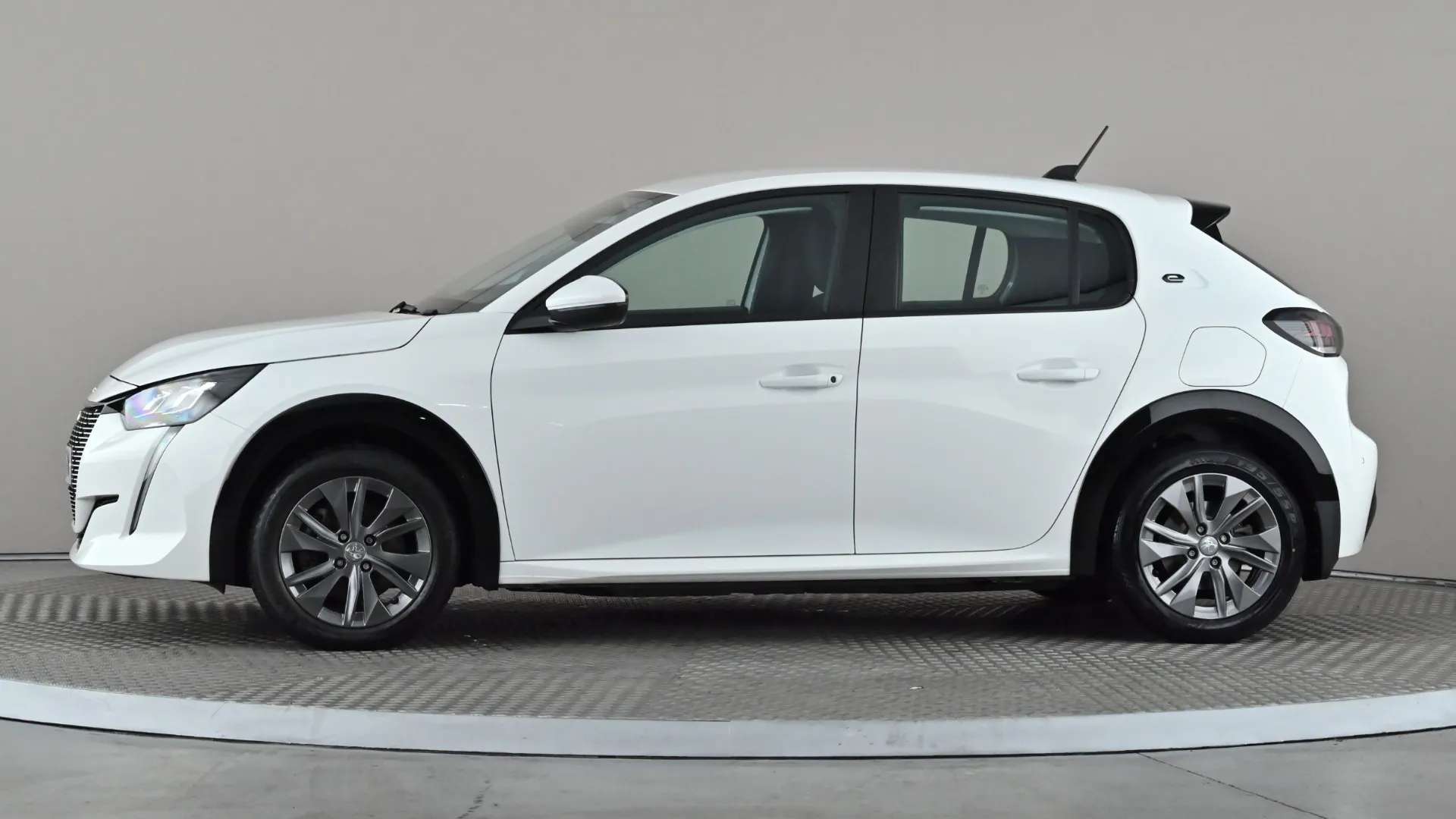 A 2021 PEUGEOT 208 100kW Allure 50kWh Auto A 2021 PEUGEOT 208 100kW Allure 50kWh Auto