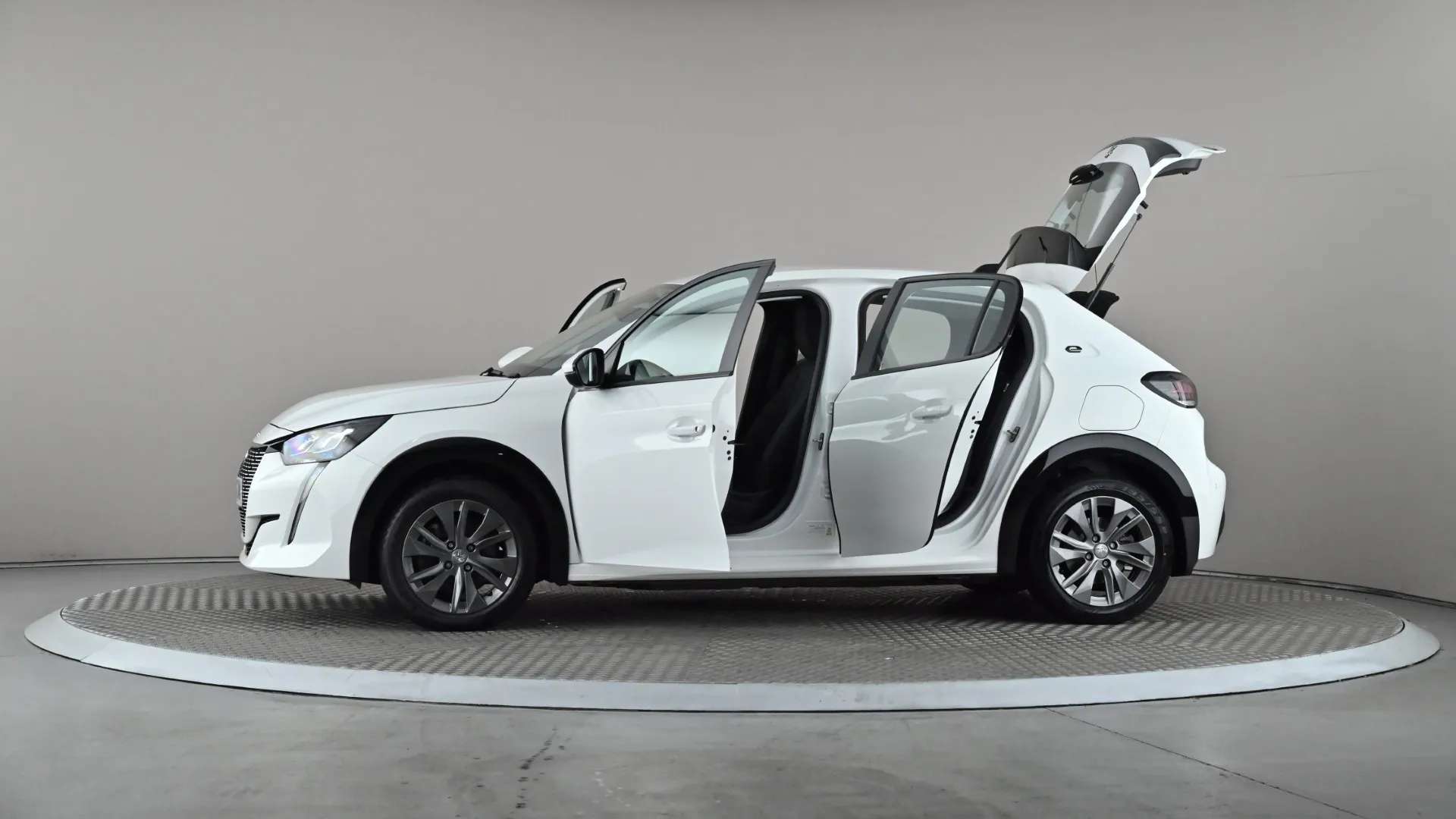 2021 PEUGEOT 208 2021 PEUGEOT 208