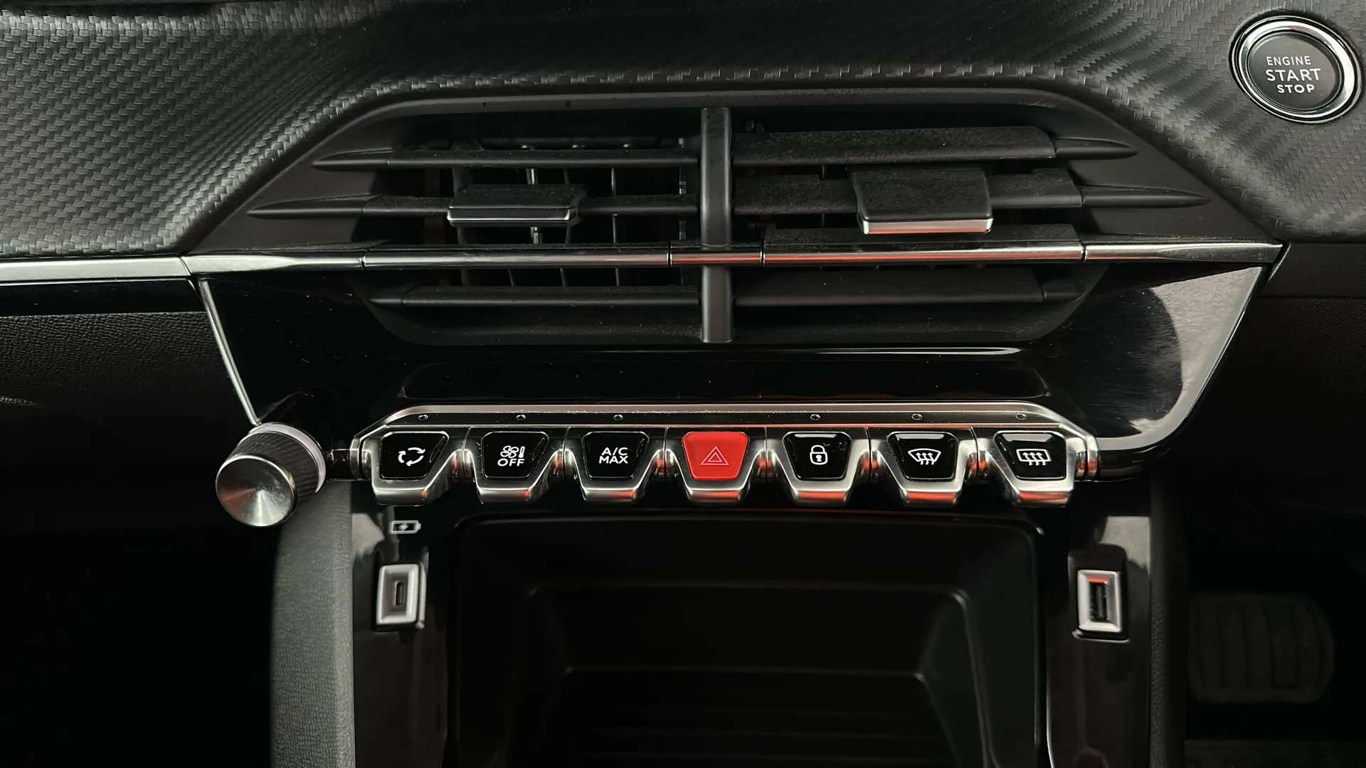 2021 PEUGEOT 208 2021 PEUGEOT 208