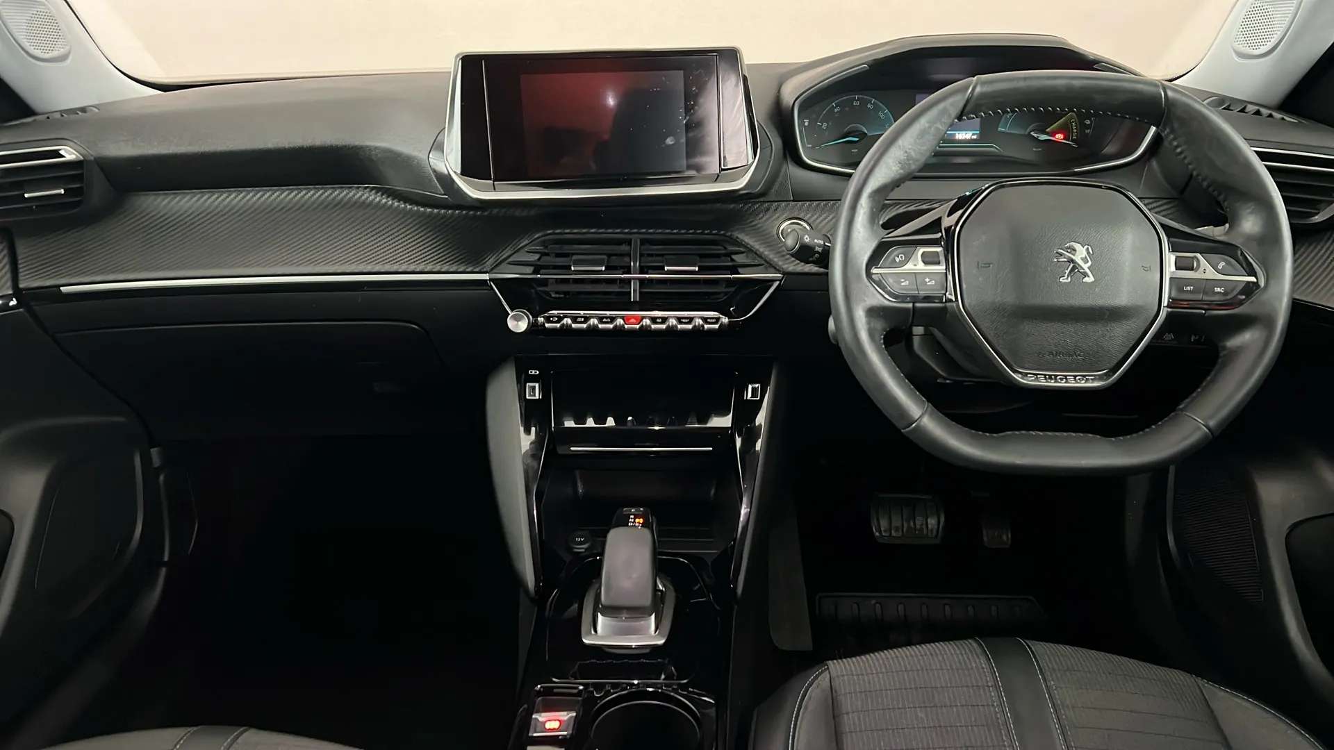 2021 PEUGEOT 2008 2021 PEUGEOT 2008