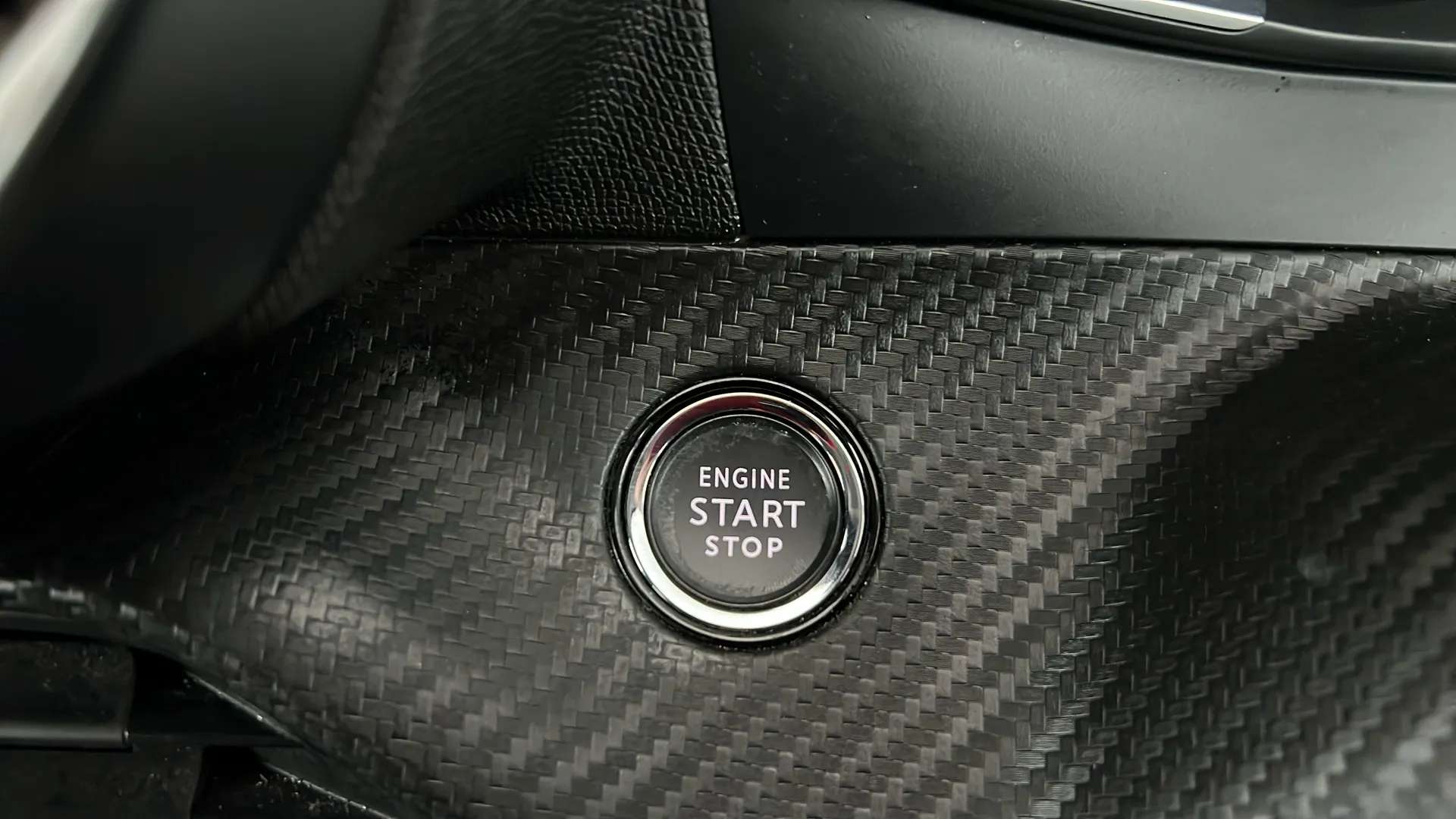 2021 PEUGEOT 2008 2021 PEUGEOT 2008