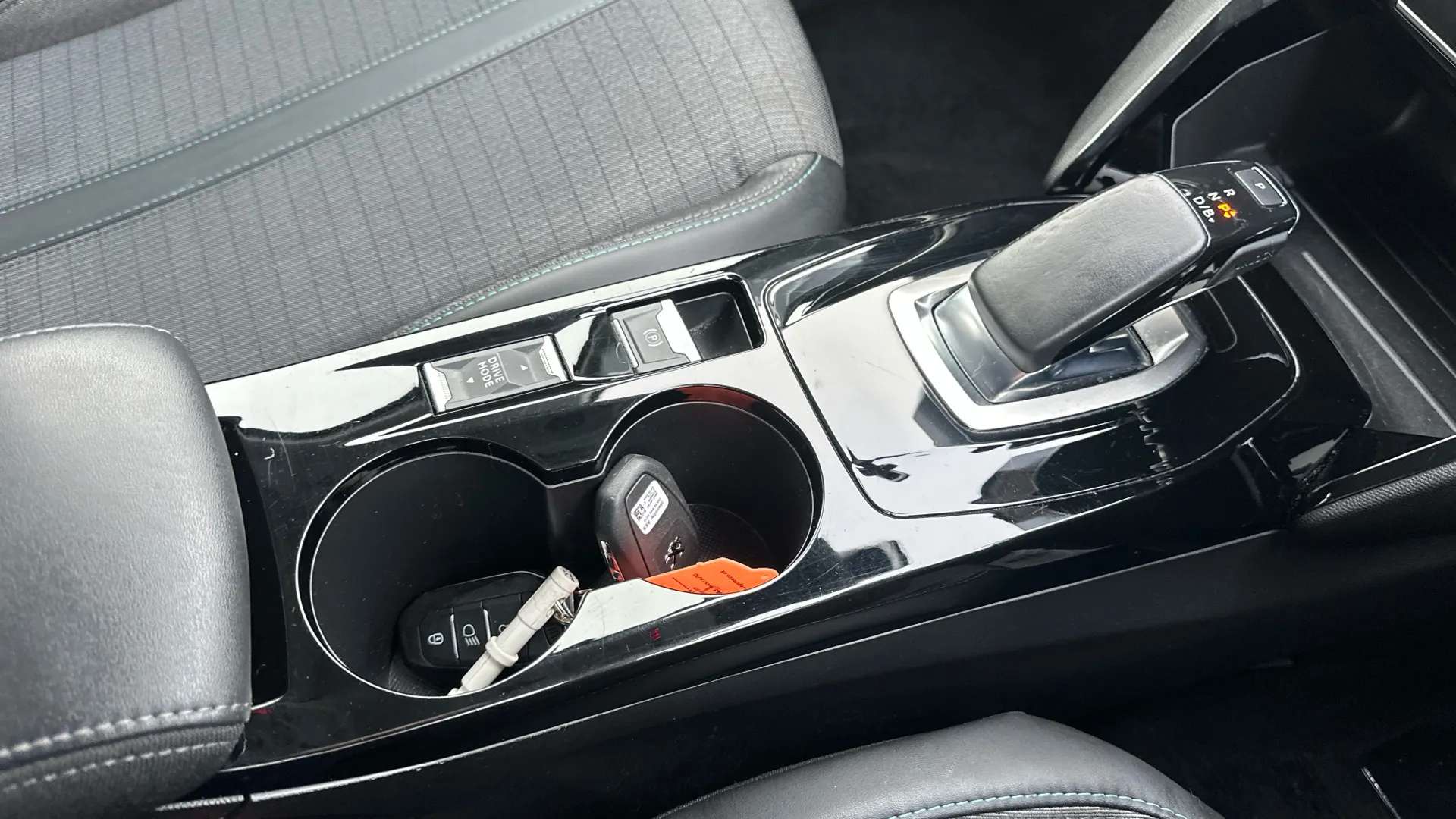 2020 PEUGEOT 208 2020 PEUGEOT 208