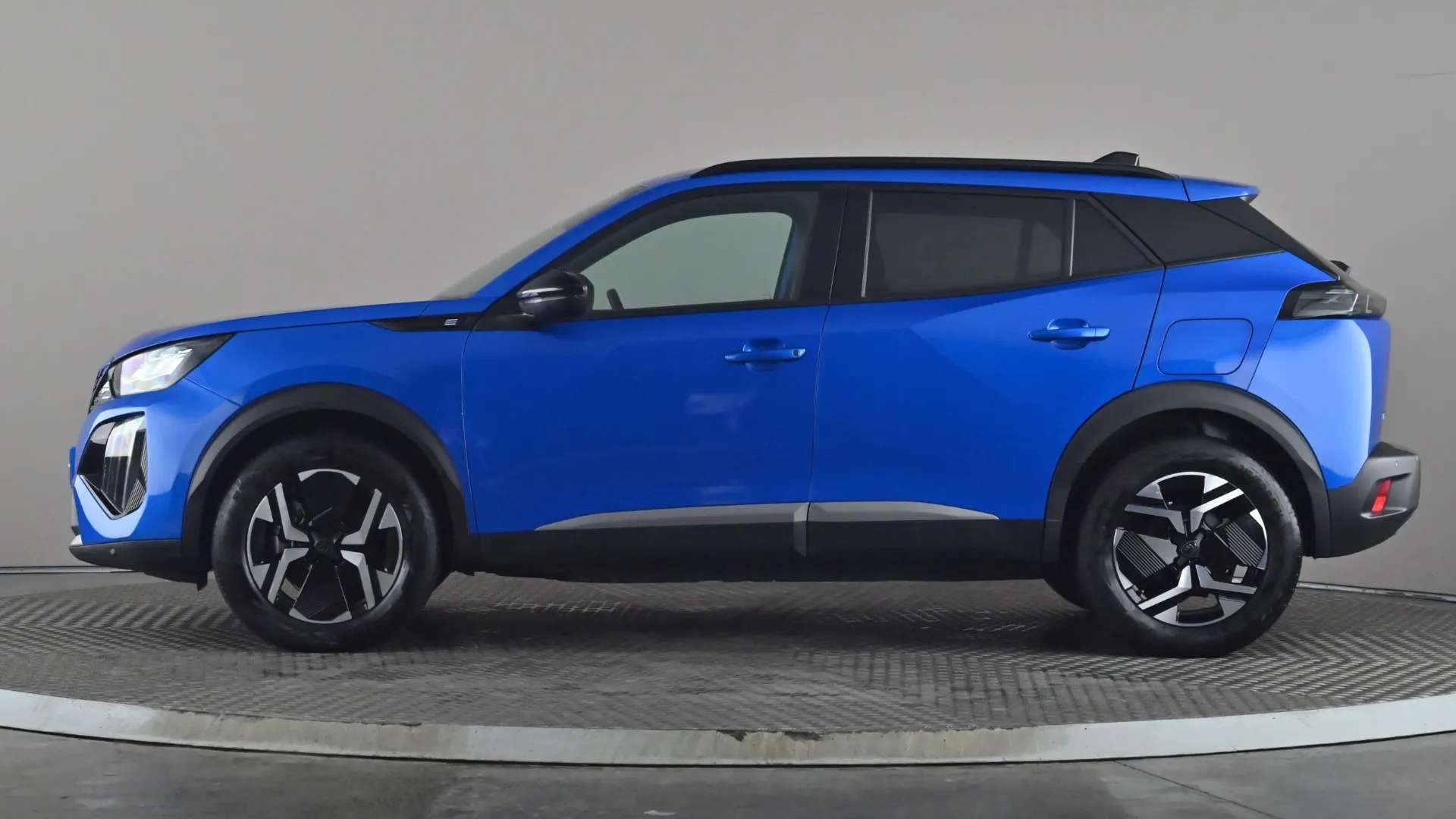 A 2024 PEUGEOT 2008 100kW Allure 50kWh Auto A 2024 PEUGEOT 2008 100kW Allure 50kWh Auto
