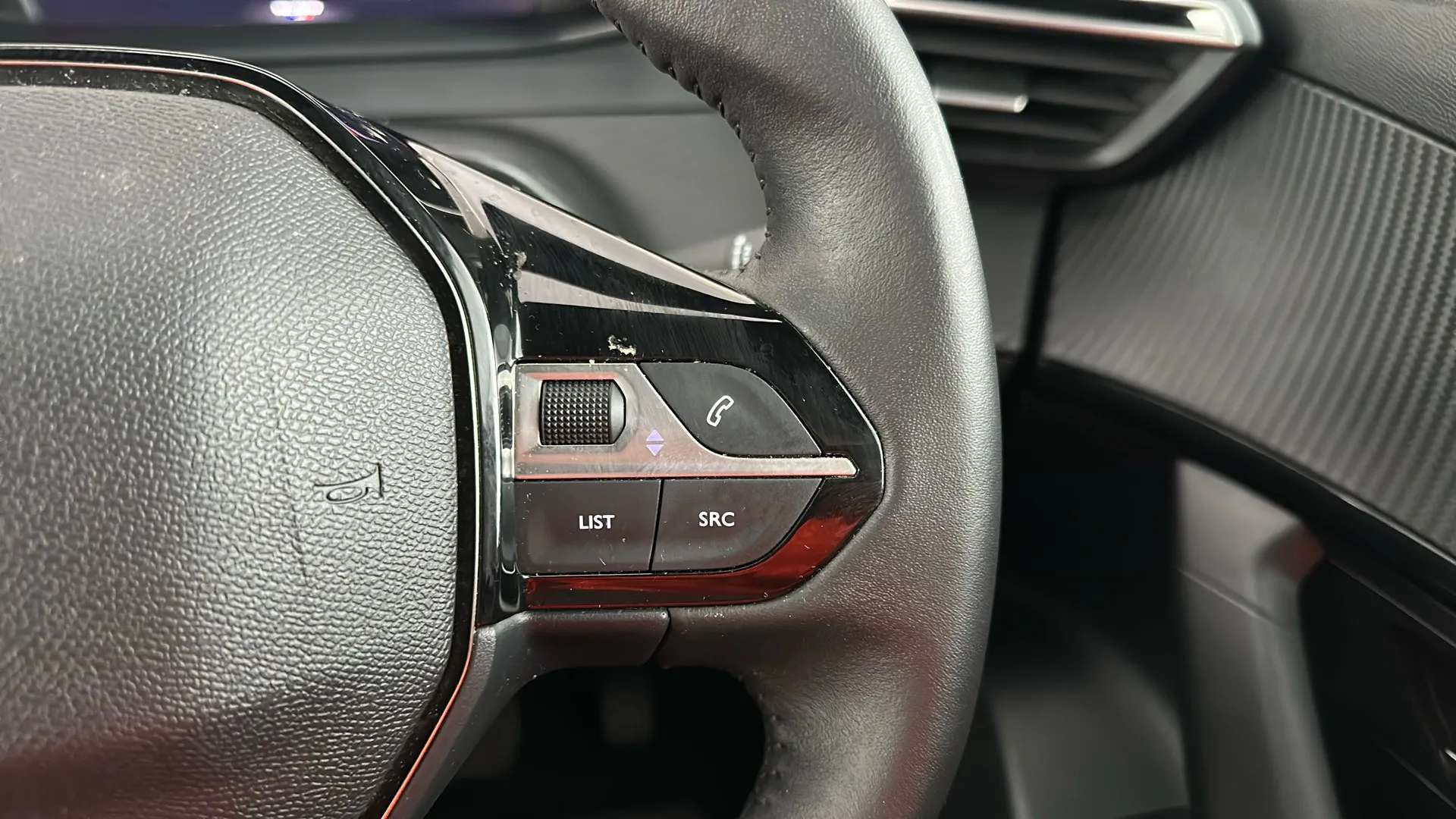 2024 PEUGEOT 2008 2024 PEUGEOT 2008